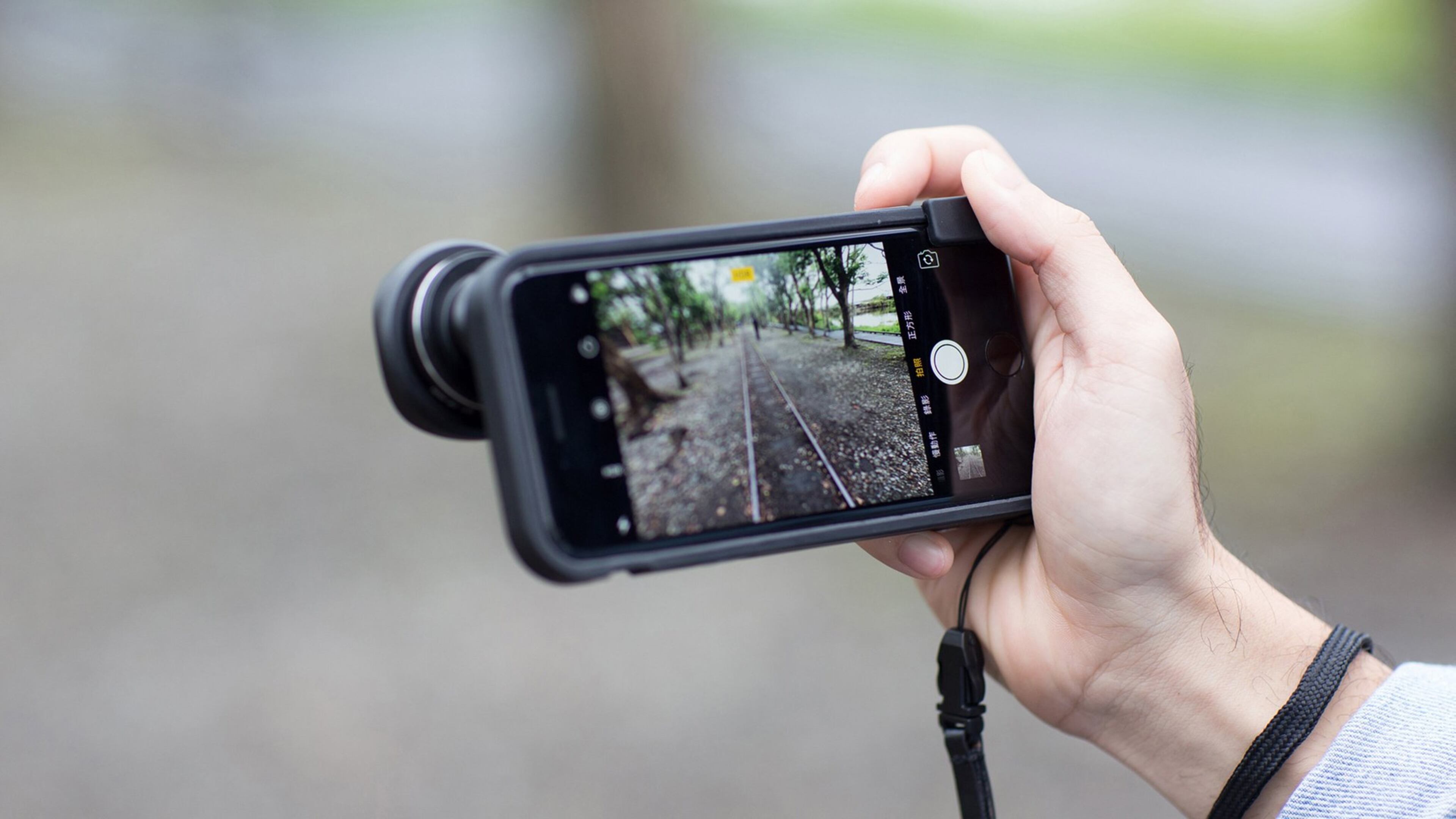 The bitplay SNAP! 7 iPhone case system also has a thread to attach a tripod and a wrist strap, which can be upgraded or you can attach your own. (Handout/TNS)