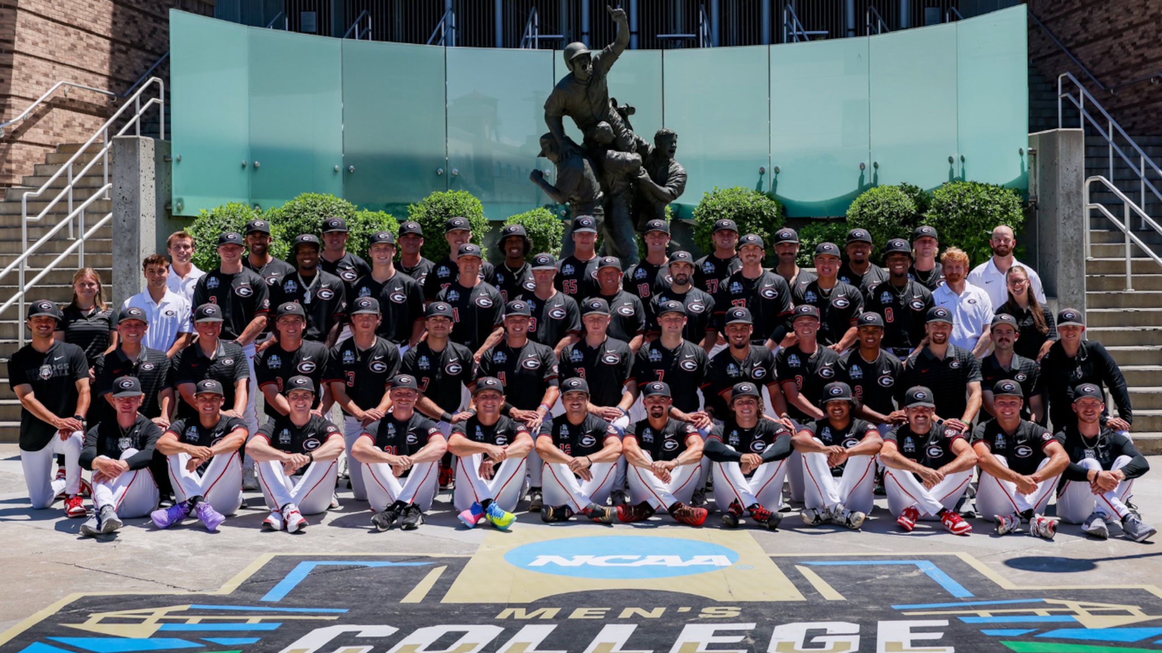 The Georgia baseball team has arrived in Omaha, Nebraska, to prepare for the College World Series. (@BaseballUGA on X)