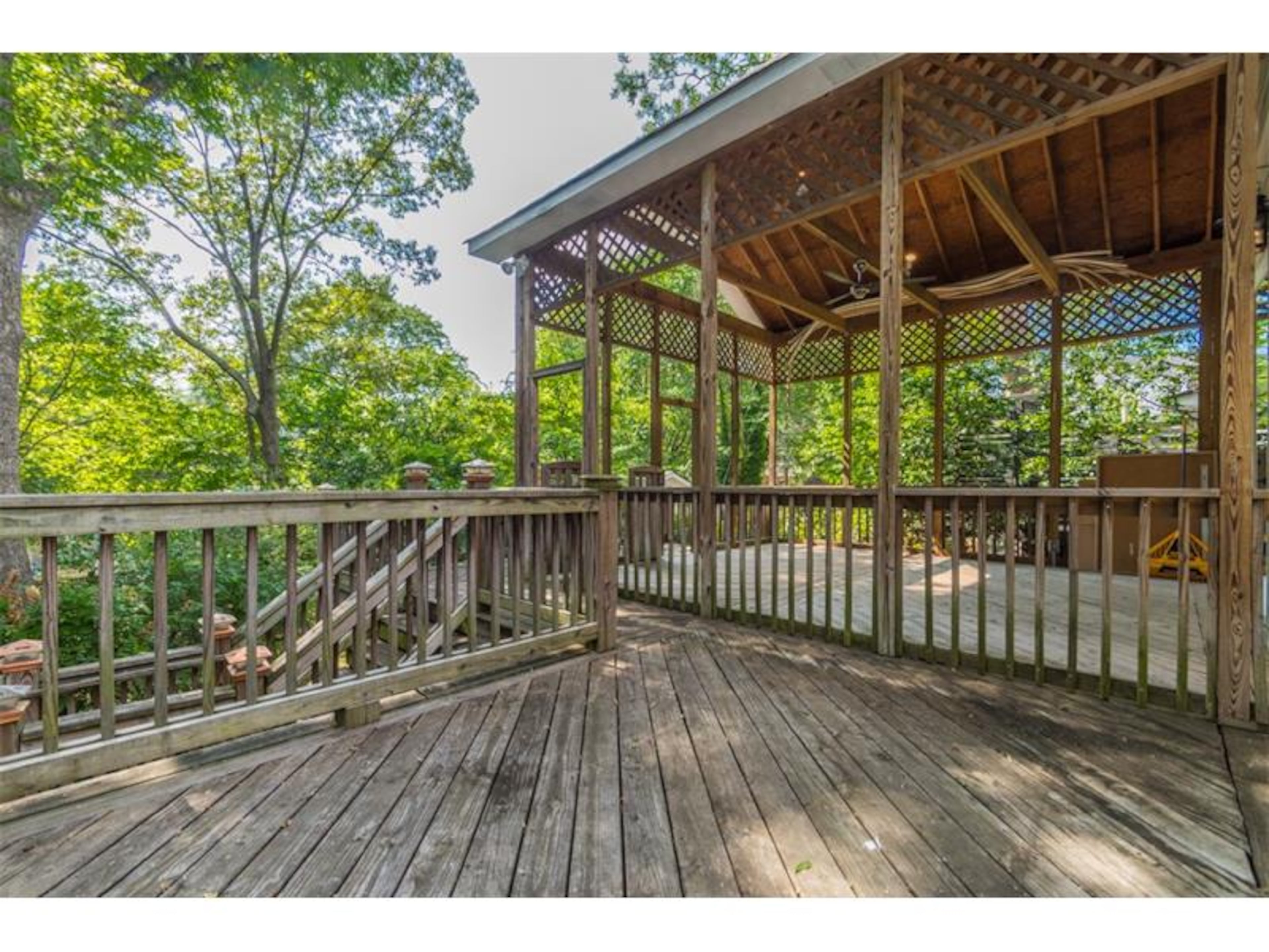 This spacious Grant Park home is completely renovated with modern conveniencies and energy efficiency. Located at 817 Cherokee Avenue, the home features working fireplaces, a claw foot tub, heart pine floors, a new chef's kitchen and a huge covered rear deck. And "Walking Dead" fans might remember this historic home was used as Rick Grimes’ residence in the very first episode. Visit virgentrealty.com to learn more about this listing.