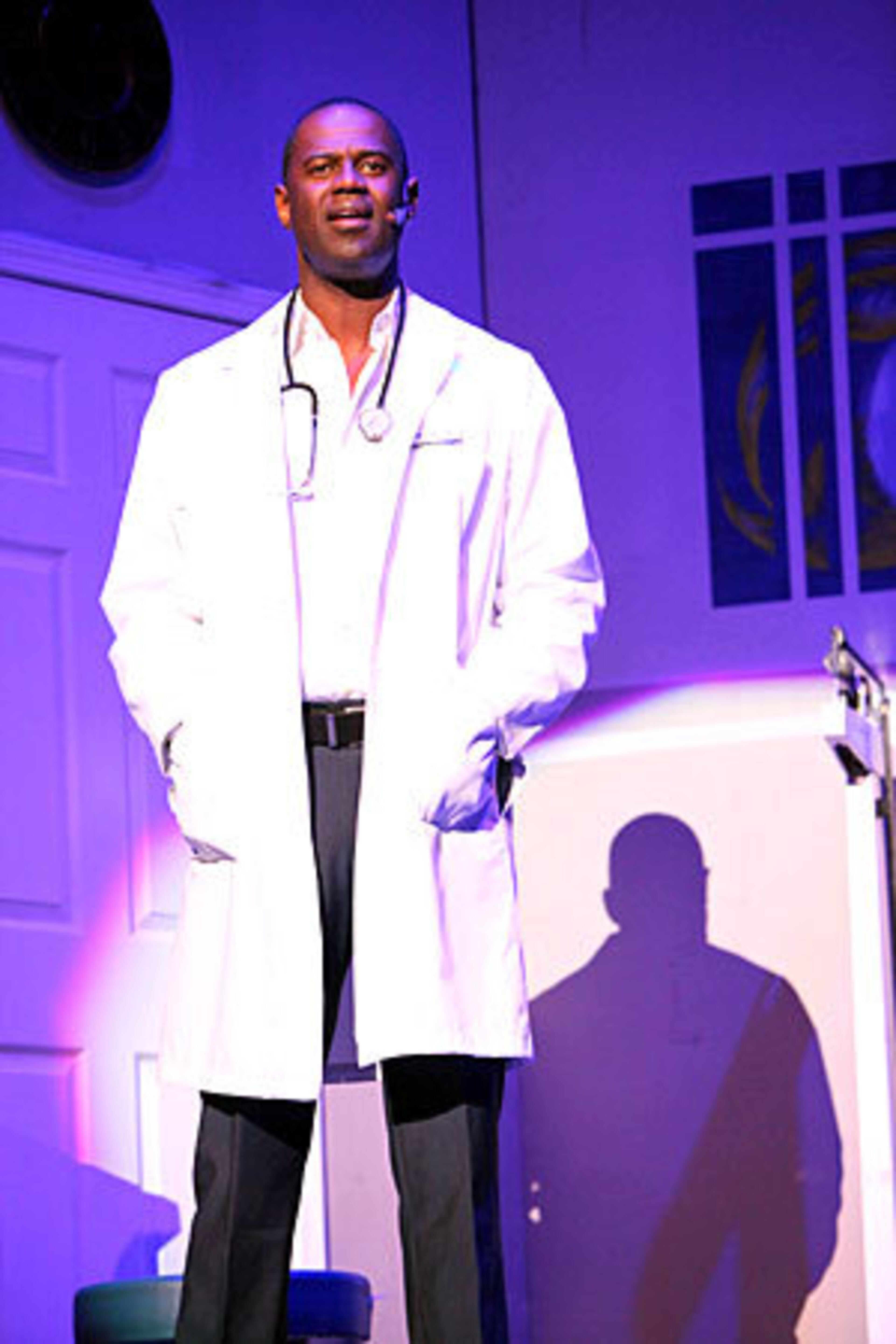 Brian McKnight sings "I'm Gonna Win."