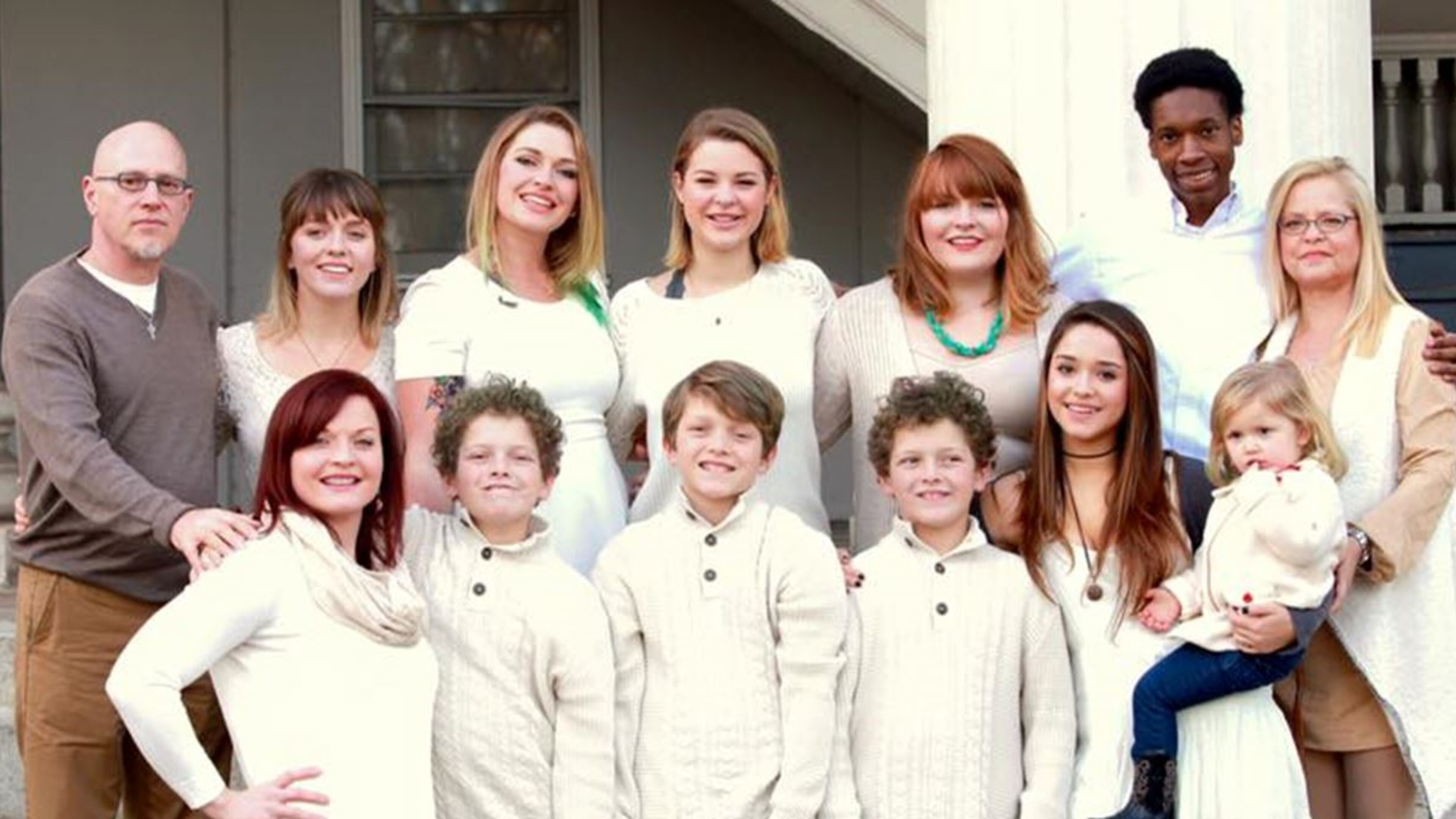 The Dunn family including daughters, son and grandkids