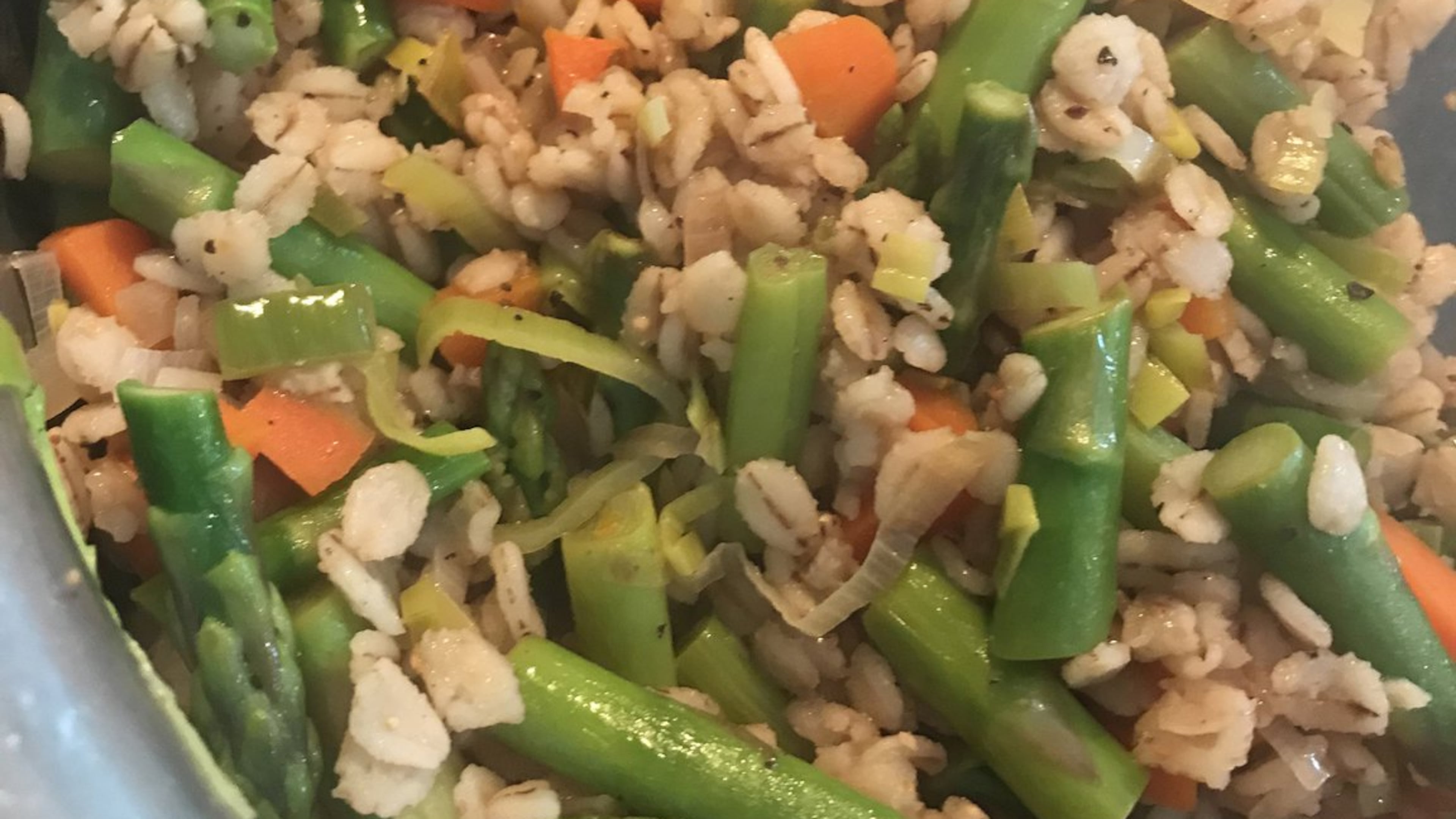 Barley, Leek and Asparagus Skillet showcases fresh veggies. (Jill Silva/Kansas City Star/TNS)