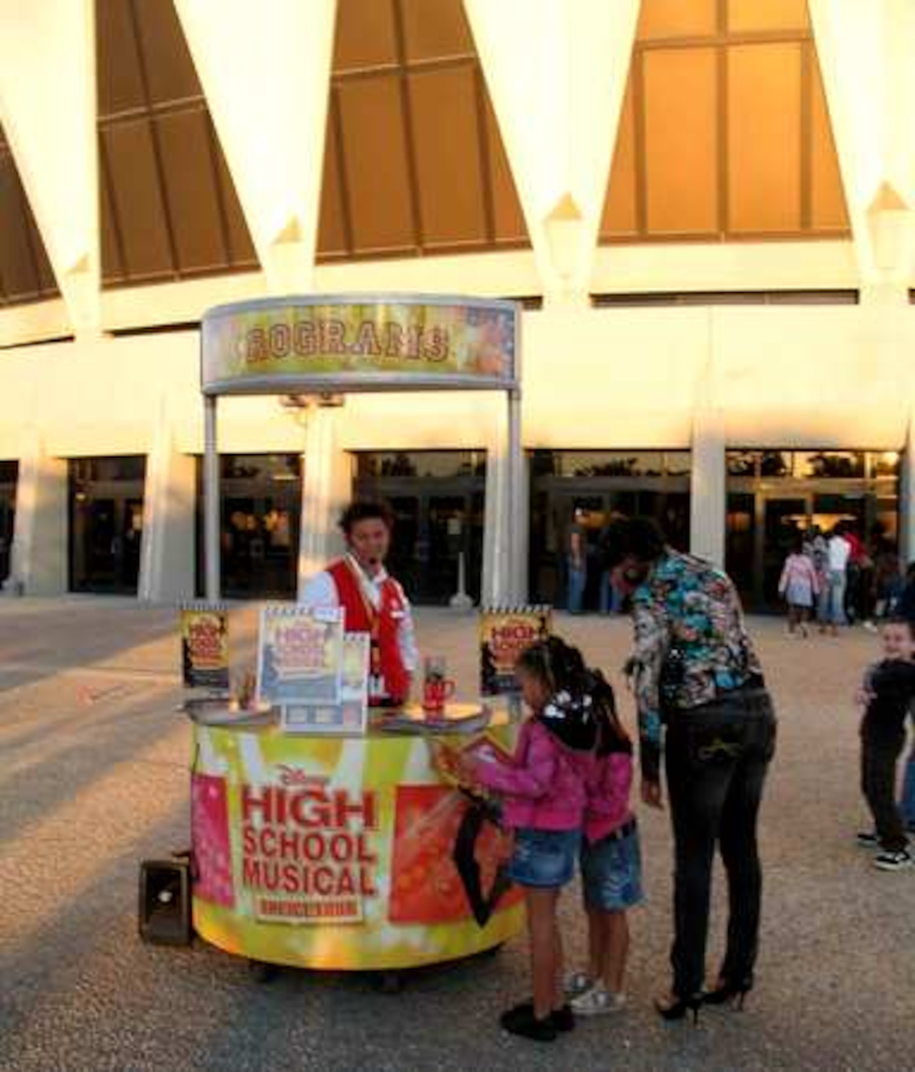 That's Mike Lucas and he's doing what Disney does best: selling things people really don't need. Mike's from Pittsburgh. Here's his banter: "You girls are so quiet. Were you just screaming in the van? ... Well, I don't know if you came in a van." Oh, yes, Mike, they did.