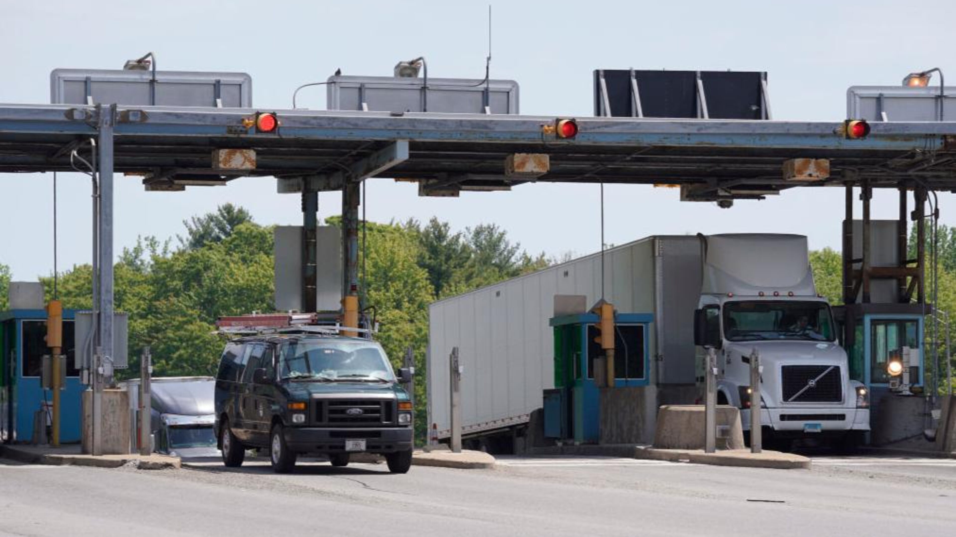 The SunPass system in Florida covers all toll roads and bridges in the state.