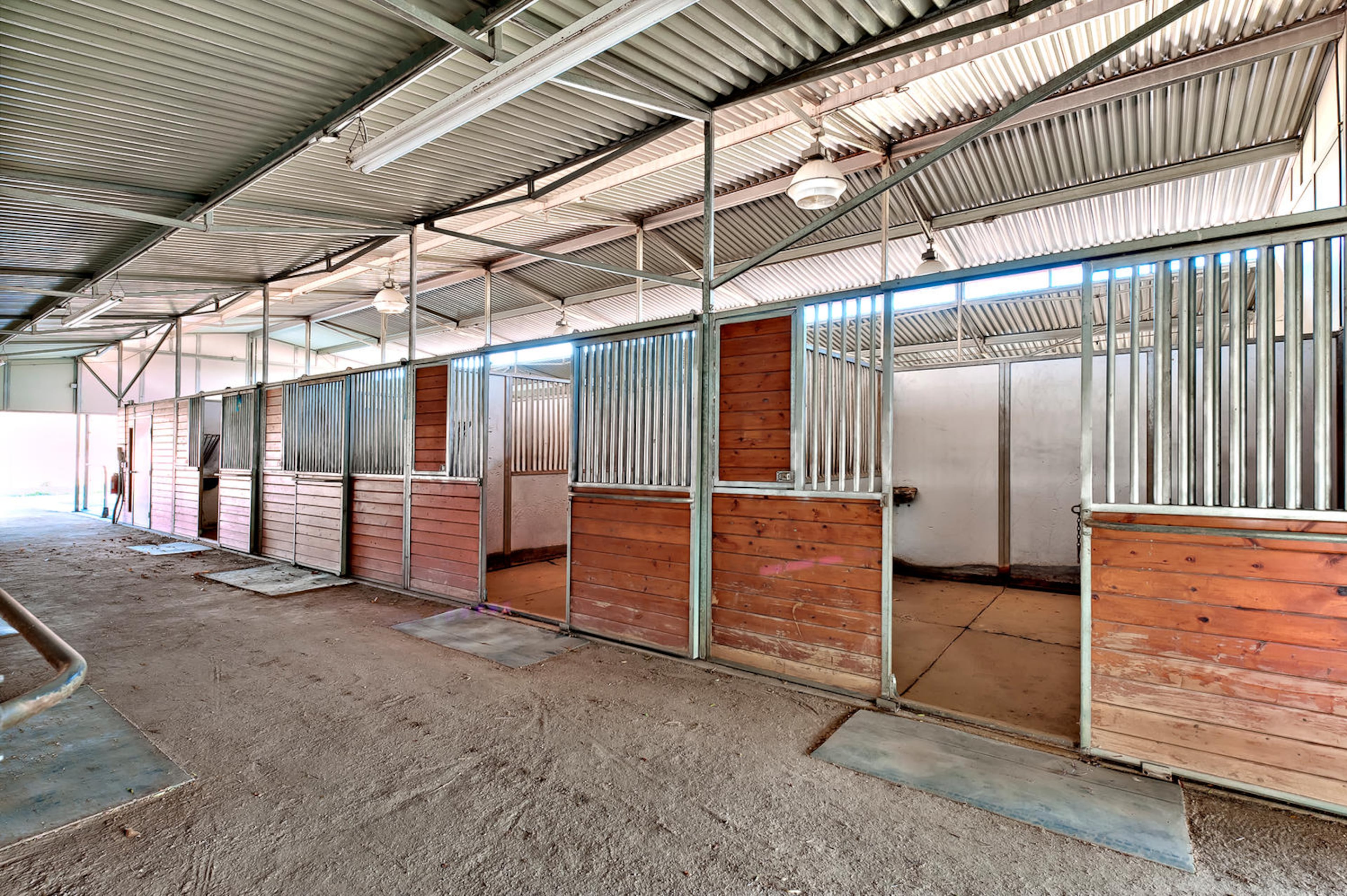 The Temecula, Calif., estate of "Odd Couple" star Jack Klugman, who passed away in 2012, recently sold for $6 million. The 8,920-square-foot Spanish-style home has five bedrooms, eight full baths, vaulted ceilings and a large curved staircase. The property also includes four guest homes, a five-hole golf course, a pool and cabana, a koi pond, a vet clinic, barns, two horse-riding arenas and multiple stalls. For more information, visit http://www.toptenrealestatedeals.com/homes/weekly-ten-best-home-deals/2013/7-16-2013/.