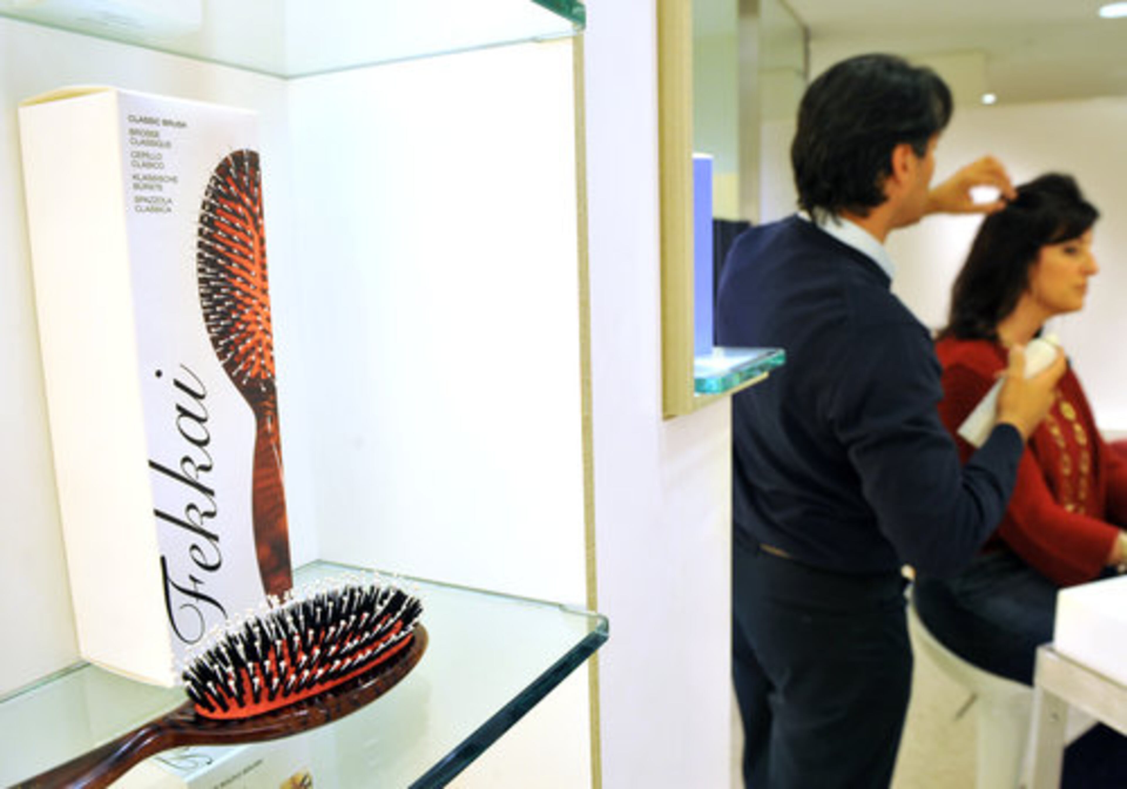 Over the years, in his consultations with innumerable clients, he often hears the same concerns. What women want is volume, said Fekkai, but they are also concerned about finding the right style and the best hair color. As most stylists would agree, Fekkai believes a good hairstyle begins with a good haircut, one that makes your face look more narrow or more round or more of whatever shape you need it to be in order to achieve a flattering look.