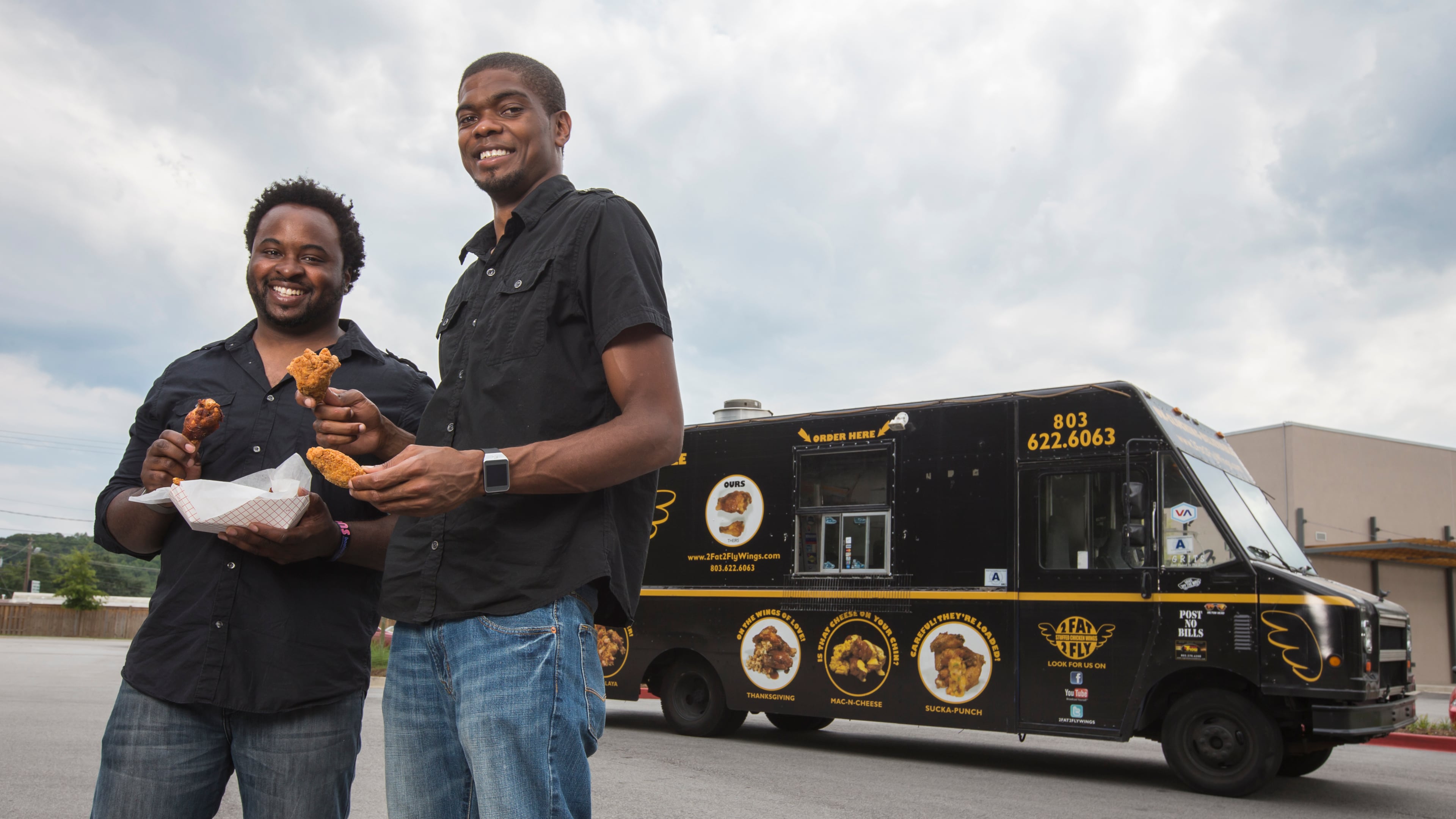 Ramone Dickerson and Corey Simmons in Columbia, S.C. on Wednesday, July 30, 2014. (Oprah Winfrey Network Photo/Bob Leverone) The 2 Fat 2 Fly food truck (OWN)