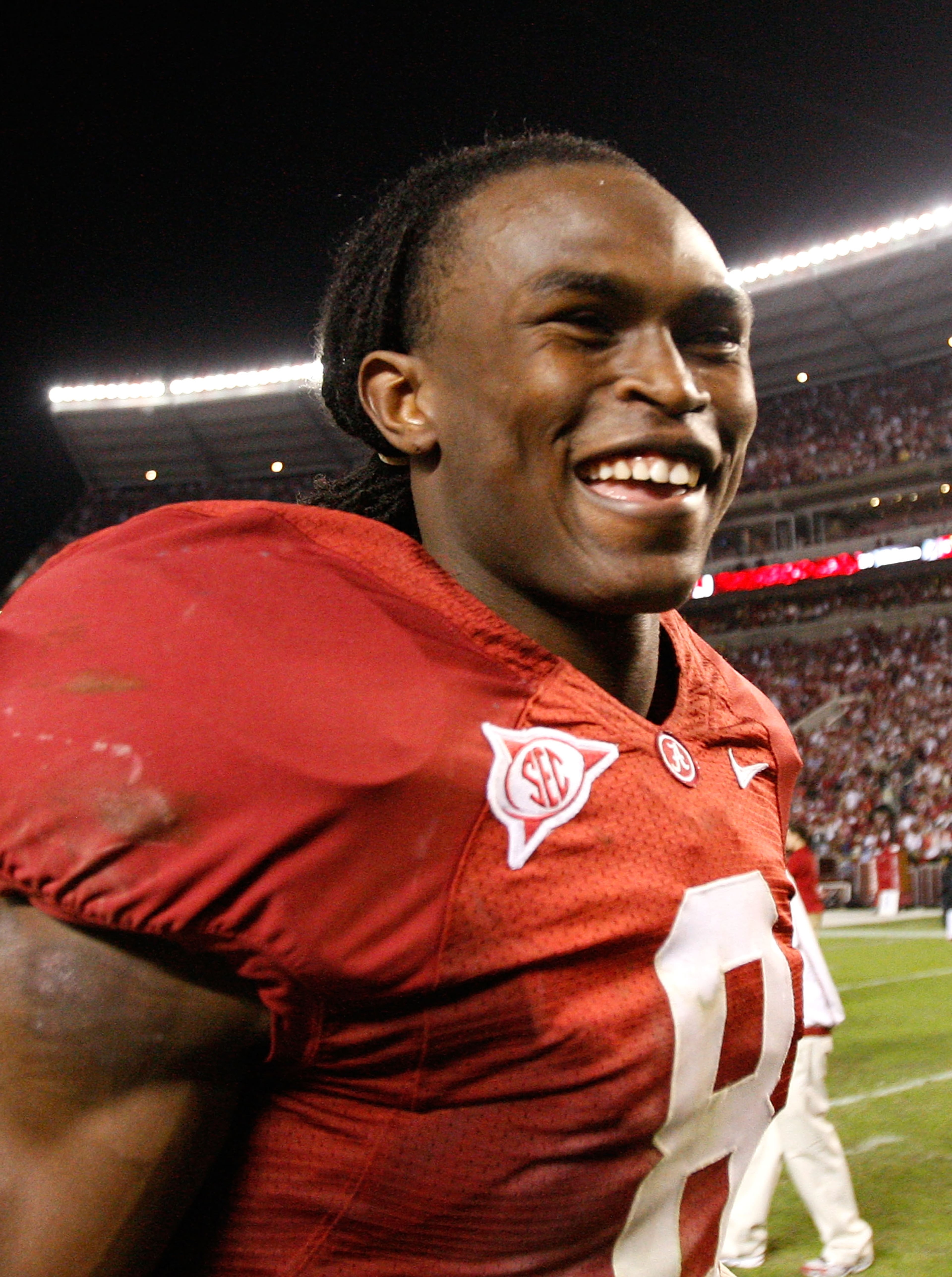 TUSCALOOSA, AL - NOVEMBER 07: Julio Jones #8 of the Alabama Crimson Tide celebrates their 24-15 win over the Louisiana State University Tigers at Bryant-Denny Stadium on November 7, 2009 in Tuscaloosa, Alabama. (Photo by Kevin C. Cox/Getty Images)