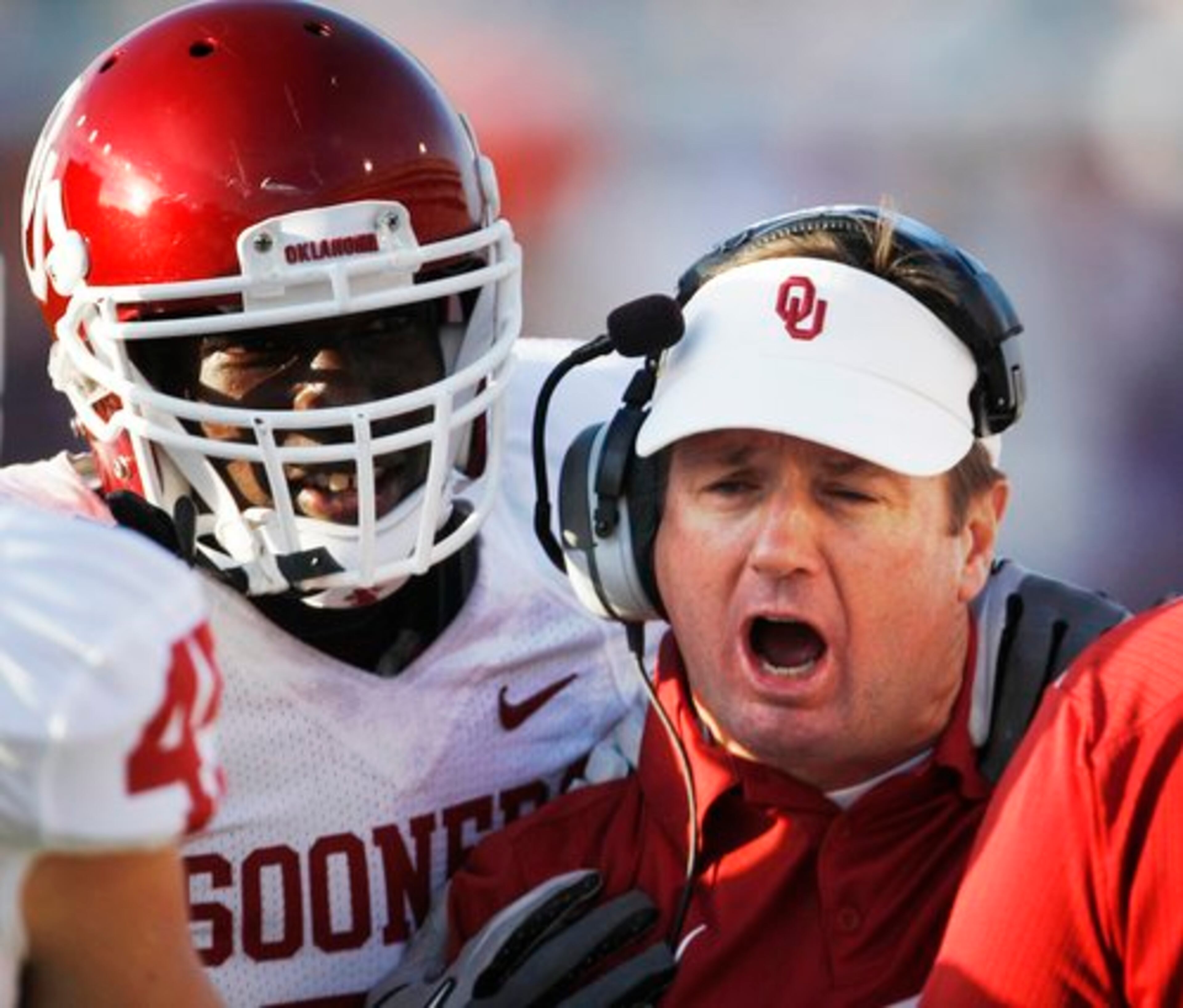 3. Bob Stoops, Oklahoma, $4.07 million: The Sooners' head coach since 1999, Stoops has won seven Big XII titles and a national championship.