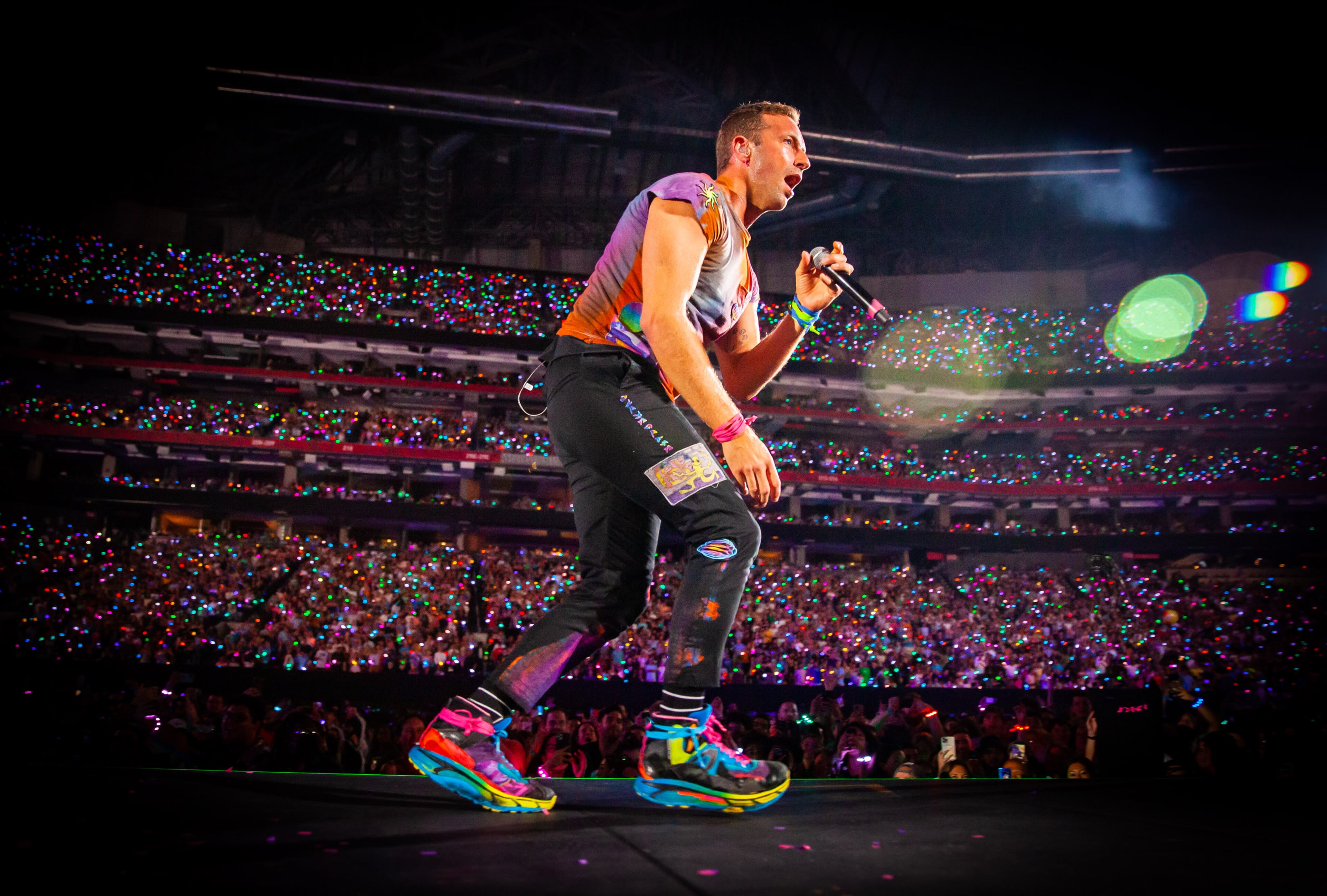 Coldplay, featuring lead singer Chris Martin, brought its Music of the Spheres World Tour to Mercedes-Benz Stadium in Atlanta on Saturday night, June 11, 2022. (Ryan Fleisher for The Atlanta Journal-Constitution)