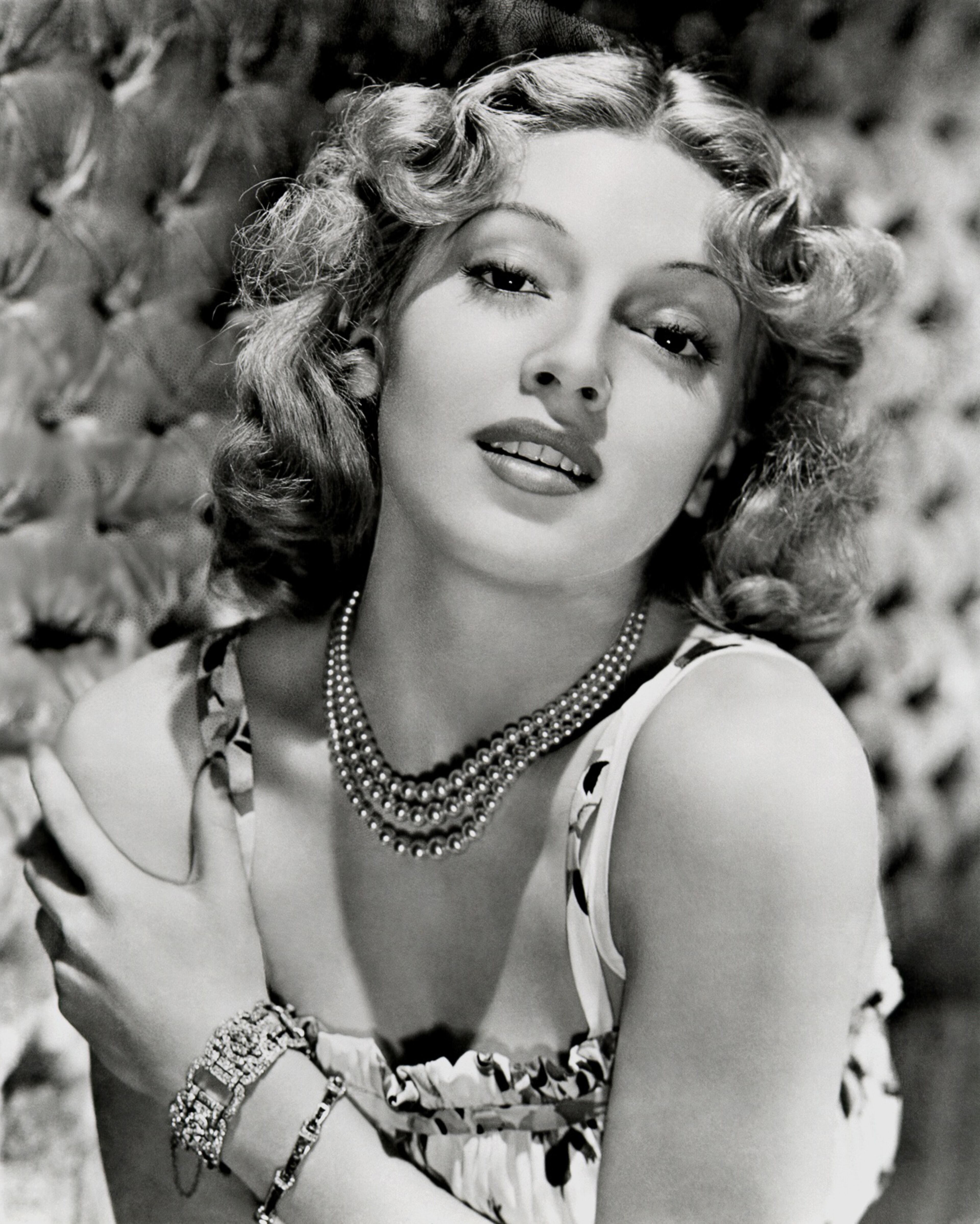 Actress Lana Turner was married to Joseph Stephen Crane from 1942 to 1943 and then again from 1943 to1944.