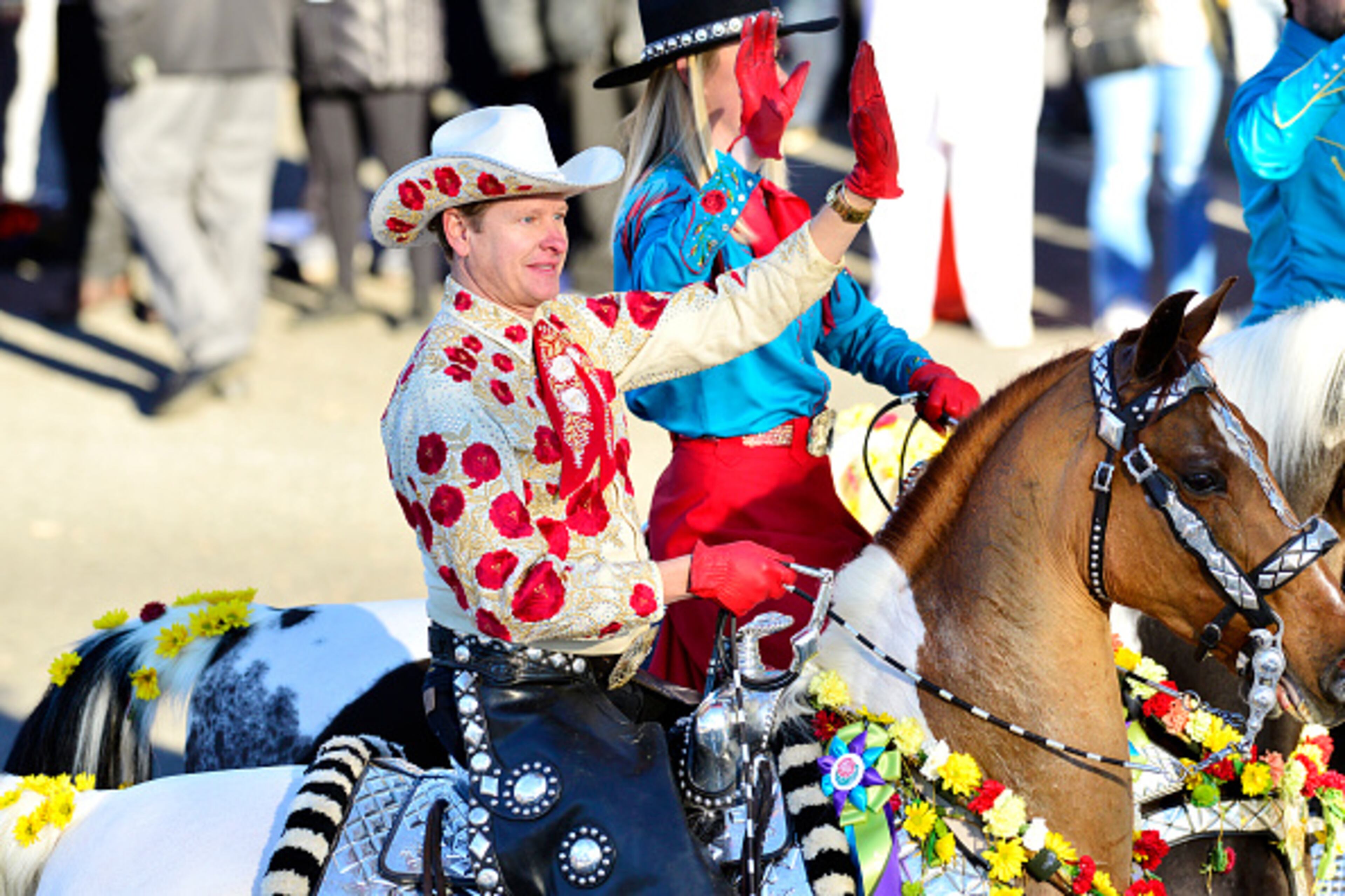 PASADENA, CALIFORNIA - JANUARY 01: Television personality Carson Kressley participates in the 130th Rose Parade Presented By Honda 'The Melody Of Life' on January 01, 2019 in Pasadena, California. (Photo by Jerod Harris/Getty Images)