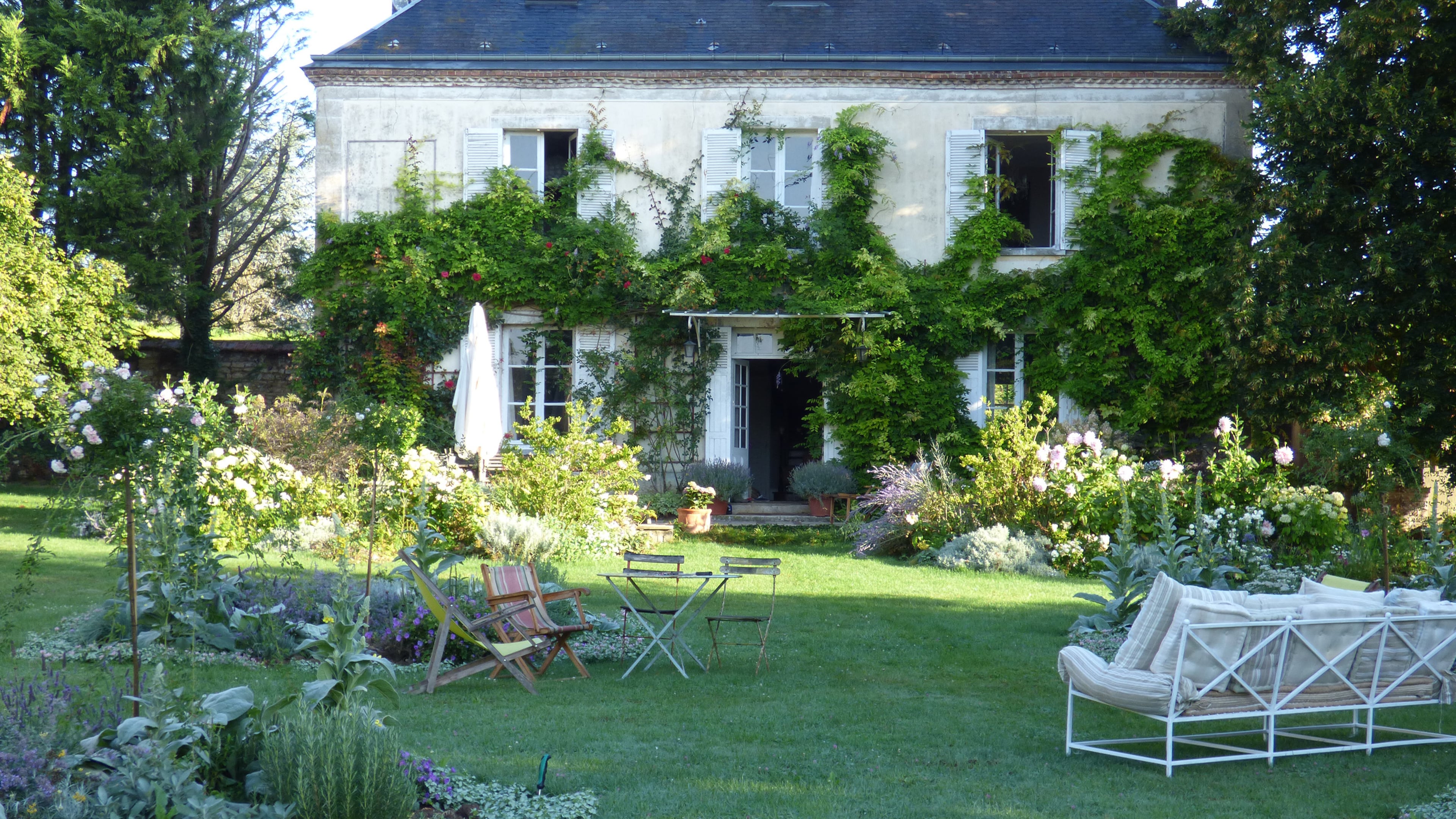 There seems to be a special way the French do life. (Handout/TNS)