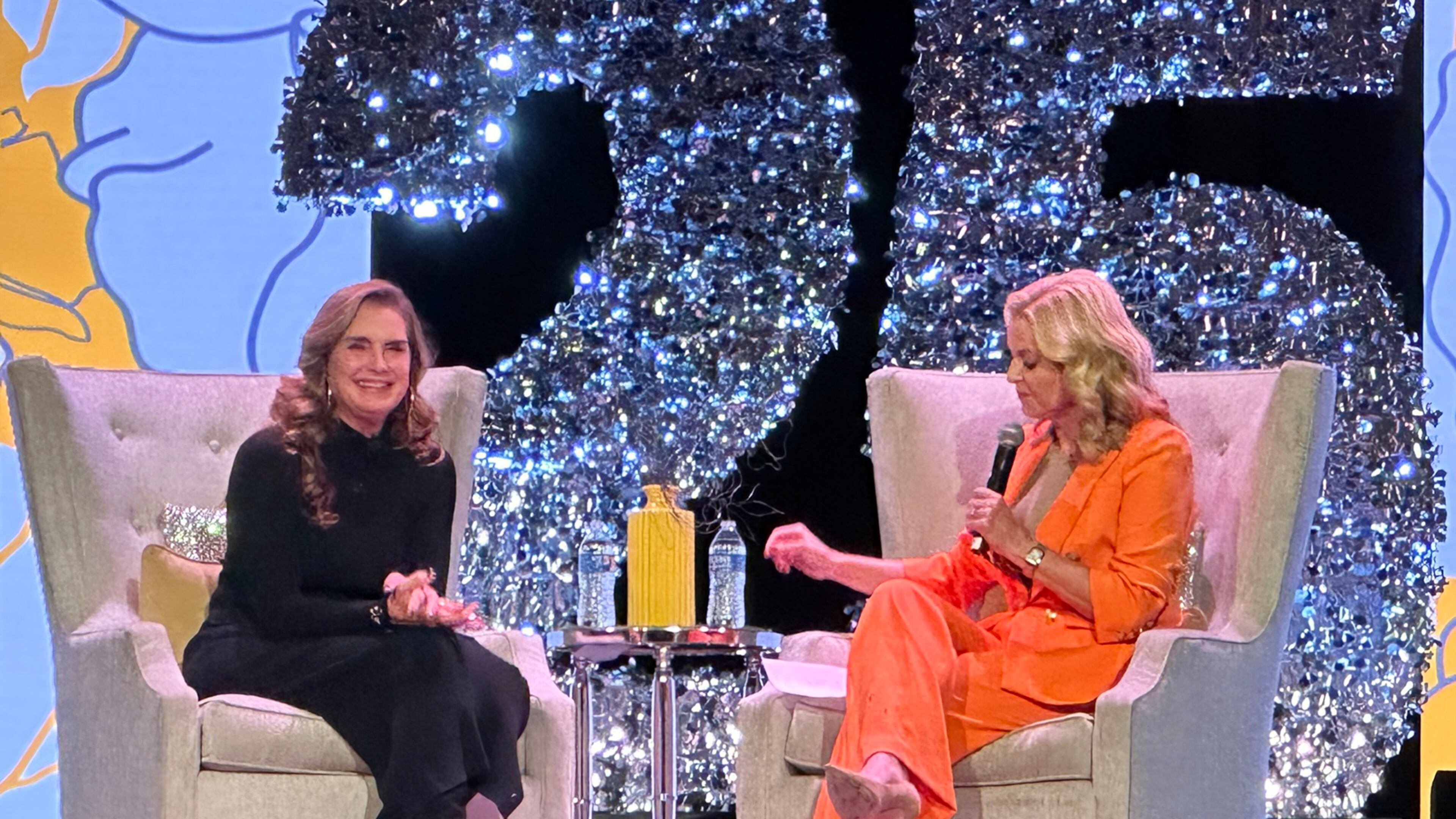 Brooke Shields spoke with WSB-TV's Linda Stouffer at the 25th anniversary Atlanta Women's Foundation gala at Georgia World Congress Center on Thursday, Nov. 2, 2023. RODNEY HO/rho@ajc.com