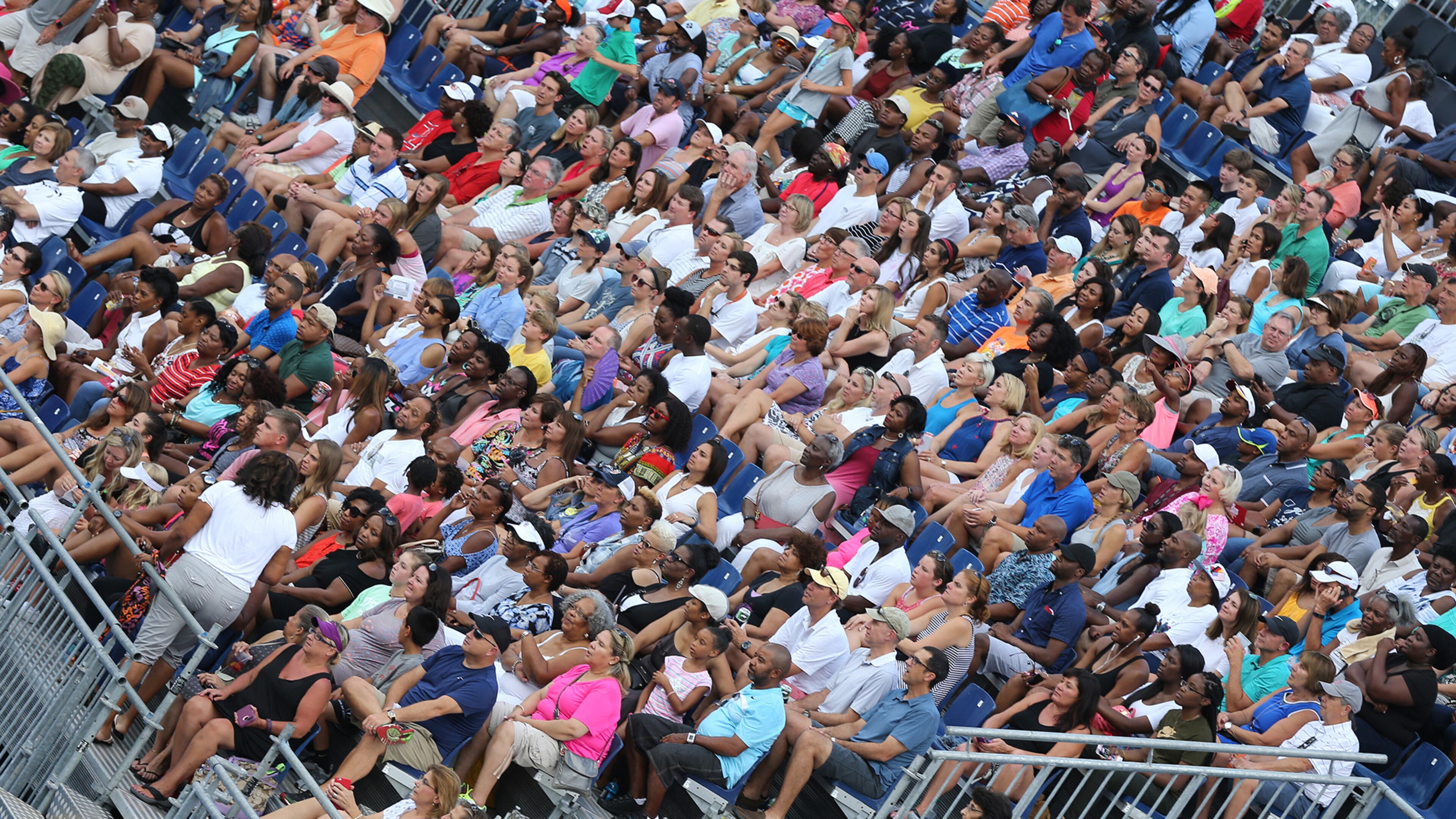 July 23, 2017 Atlanta: Tennis fans fill the stadium to watch Grand Slam champion Venus Williams and Canada's No. 1 ranked player and Sports Illustrated swimsuit model Genie Bouchard compete in a special women's exhibition at the BB&T Atlanta Open Tournament on Sunday, July 23, 2017, in Atlanta. Curtis Compton/ccompton@ajc.com