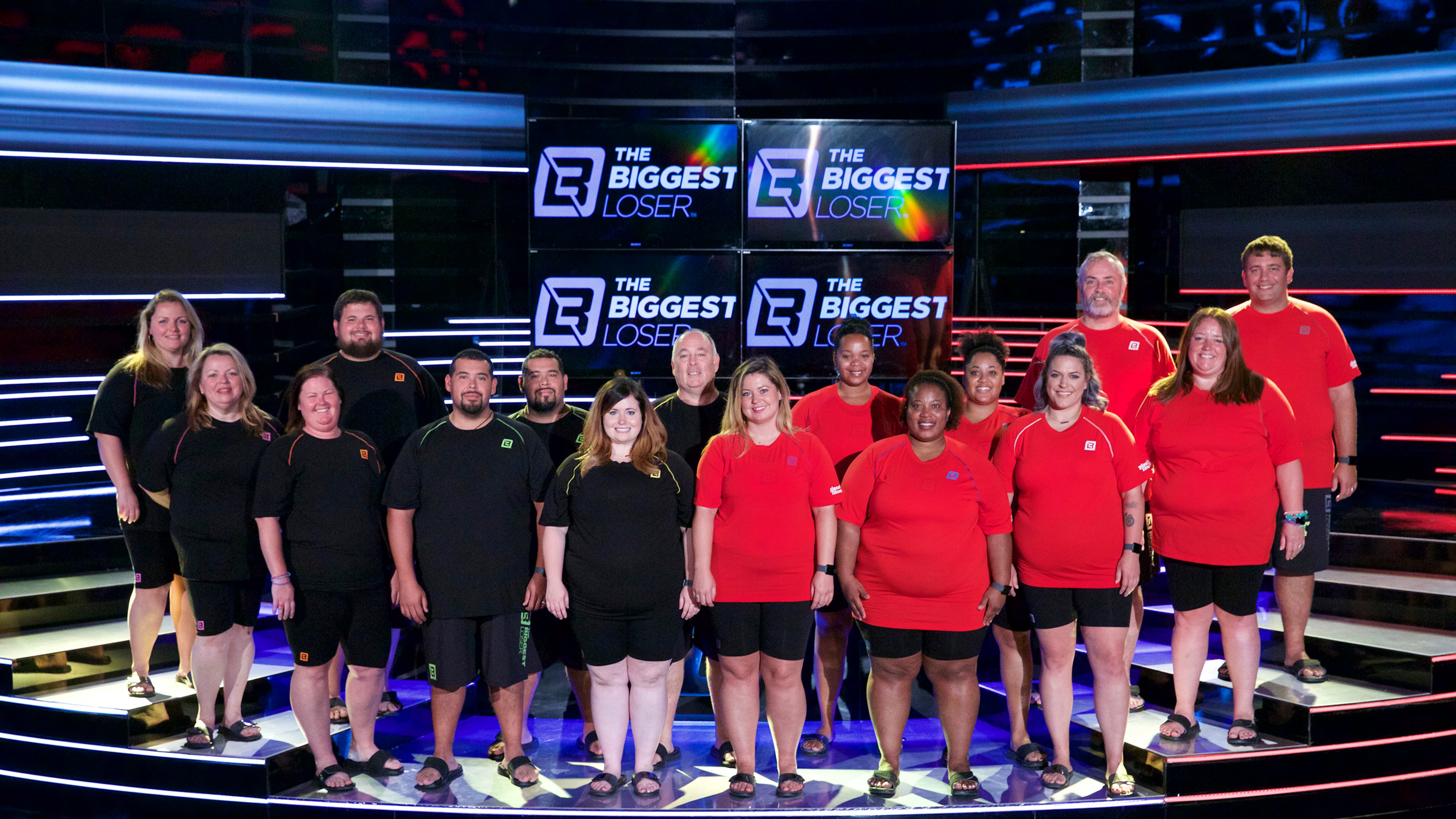 THE BIGGEST LOSER -- "1701" Episode 1701 -- Pictured: (l-r) Lauren Clark, Vicki Clark, Hope Williamson, Colby Wright, Luis Hernandez, Roberto Hernandez, Sarah Gilbert, Robert Kidney, Felicia Bufkin, Whitney Clay, Tonsheia Grandison, Britney Anderson, Erin Grace Willett, Richard Hatch, Jacquelyne Kmet, Stephen Kmet -- (Photo by: Tyler Golden/NBC)