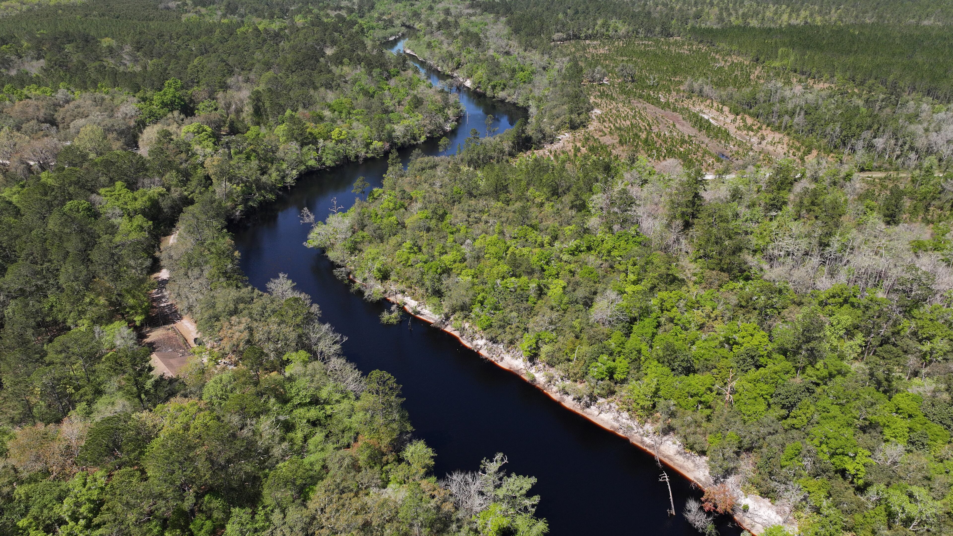Drone photograph shows the St. Marys River, which serves as the border between Georgia (right side) and Florida (left side), Wednesday, Mar. 20, 2024. (Courtesy of Hyosub Shin / Hyosub.Shin@ajc.com)