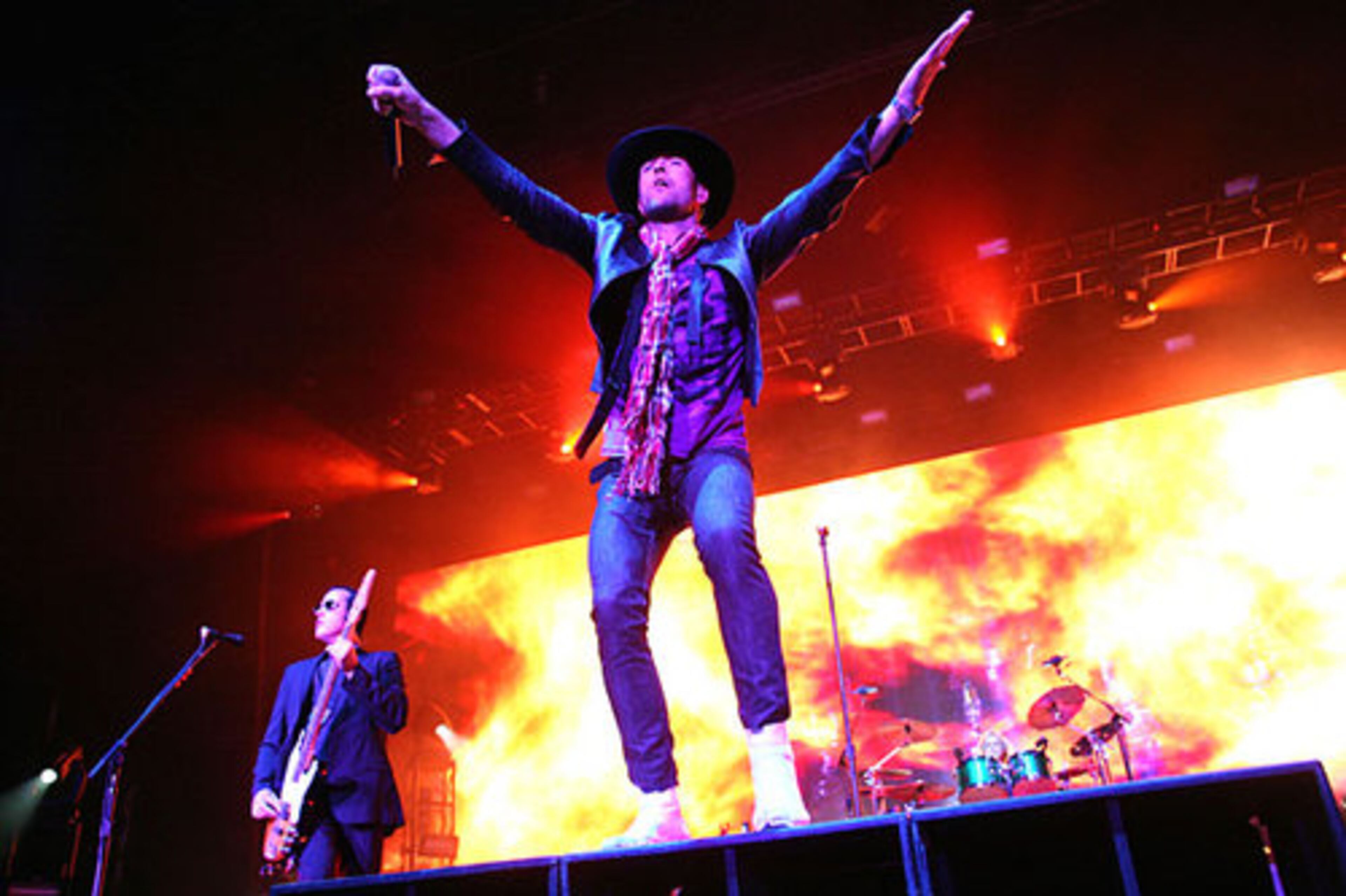 A reunited Stone Temple Pilots headlined a nearly sold out concert at the Verizon Wireless Amphitheatre at Encore Park in Alpharetta Saturday night. The openers were Black Rebel Motorcycle Club and TAB the Band.