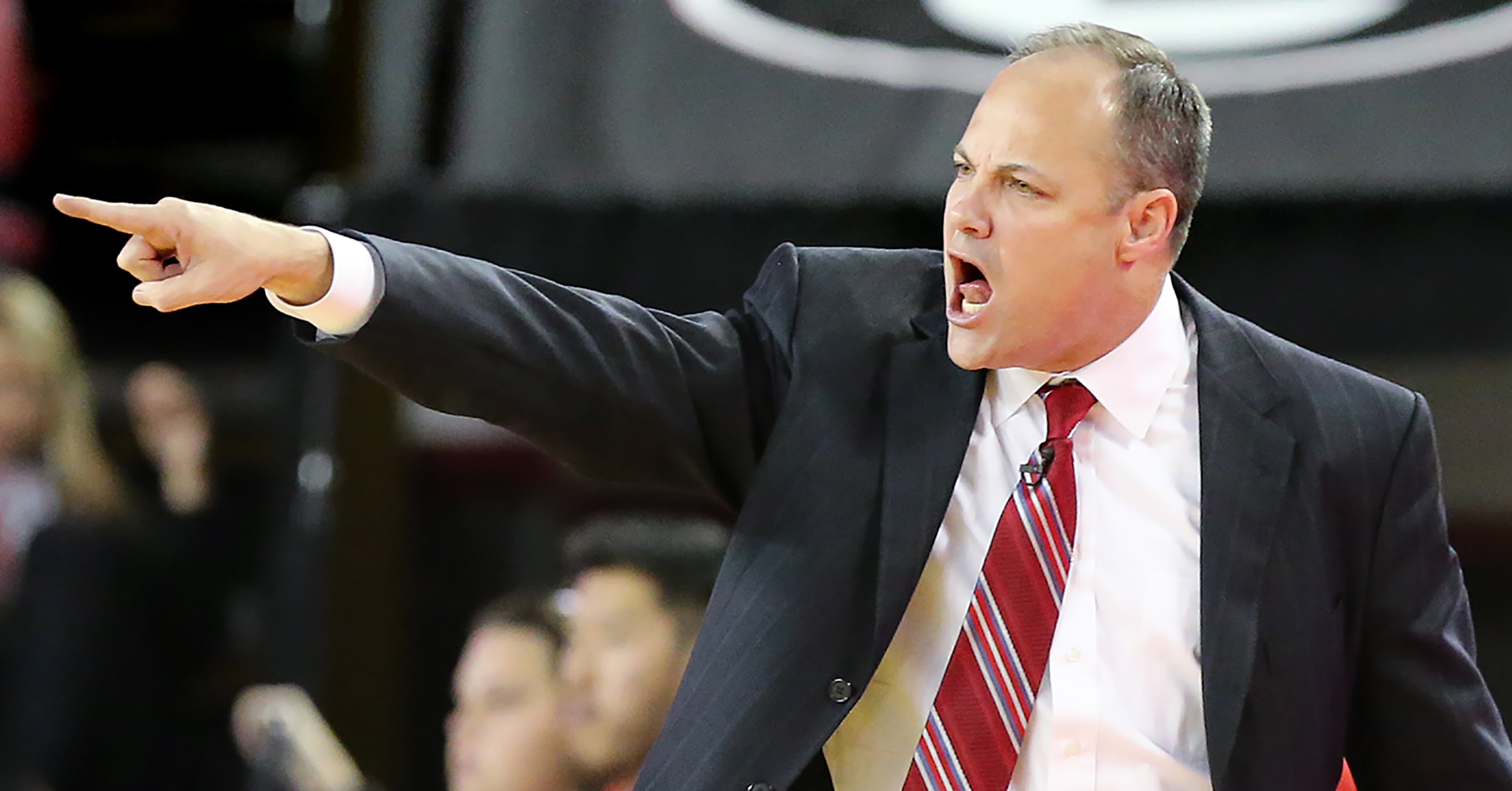 Georgia head coach Mark Fox leads his team to a 81-72 victory over Tennessee on his birthday during a basketball game on Wednesday, Jan. 13, 2016, in Athens. Curtis Compton / ccompton@ajc.com