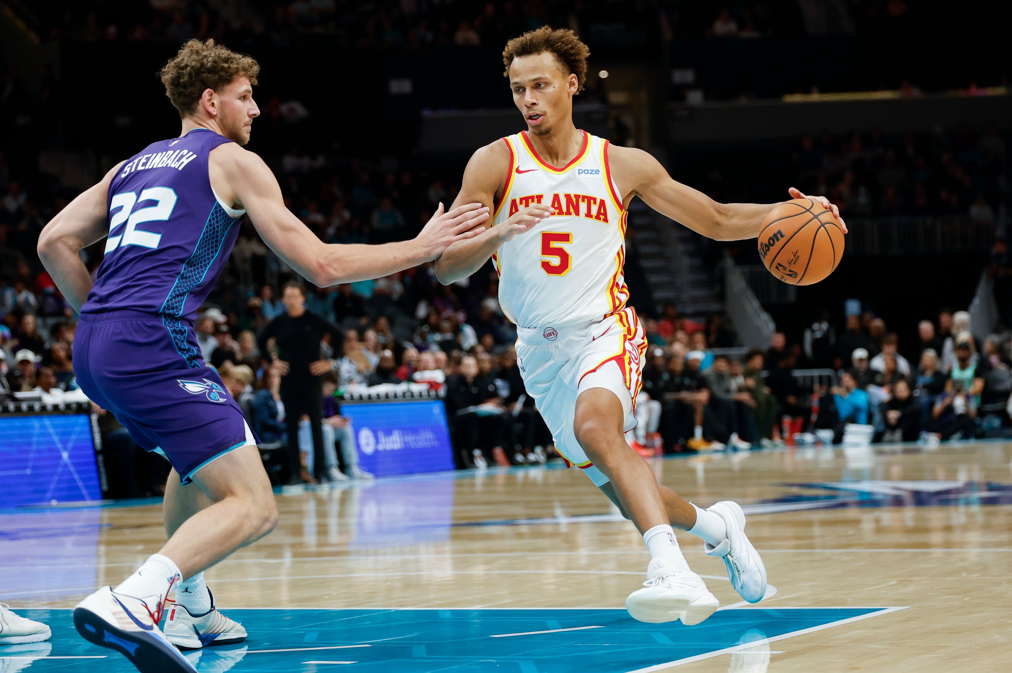 Hawks Hornets Basketball
