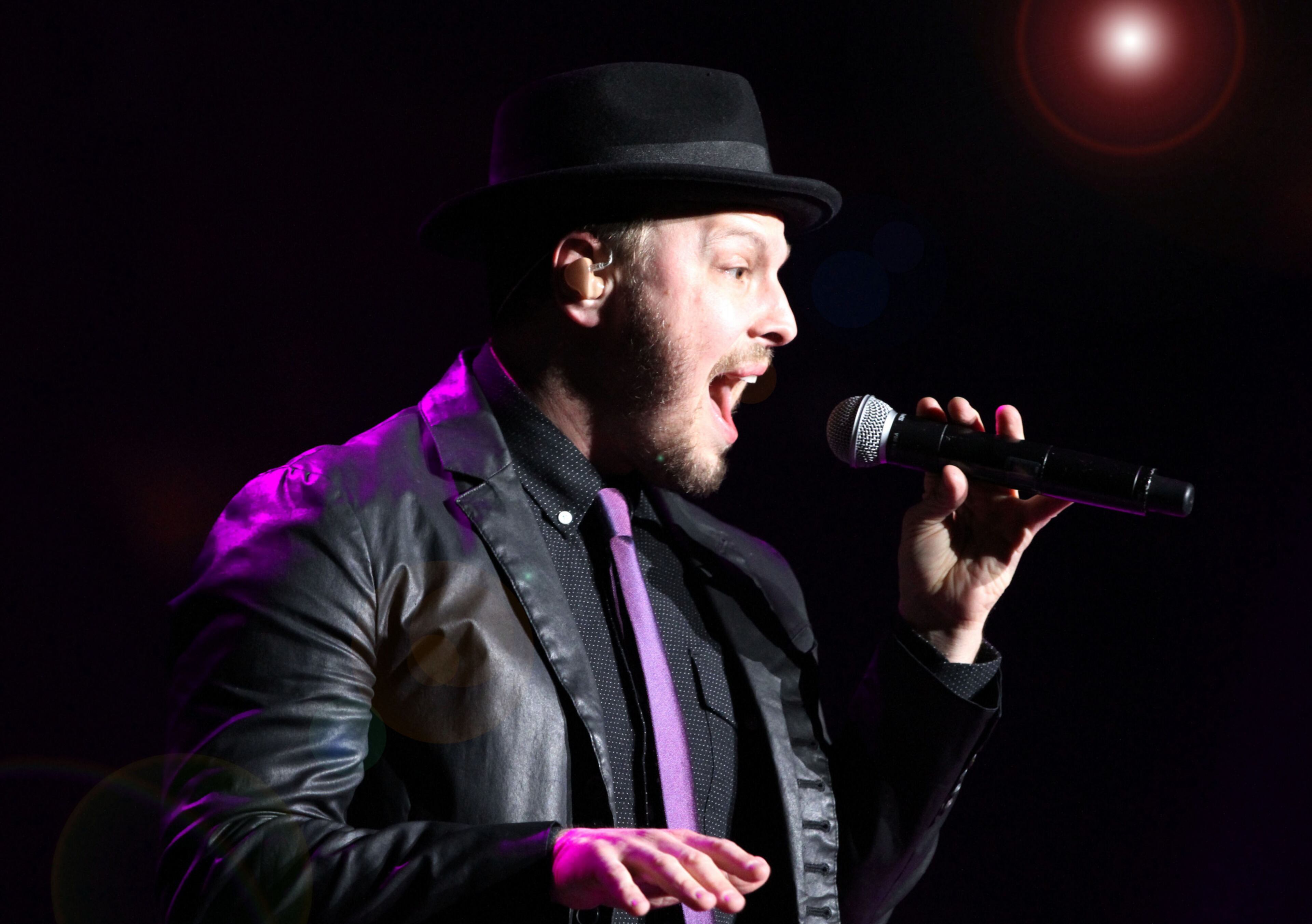 Gavin DeGraw has been Joel's opener of choice - which makes sense since DeGraw and his music are heavily influenced by the original Piano Man. Photo: Robb D. Cohen/RobbsPhotos.com.