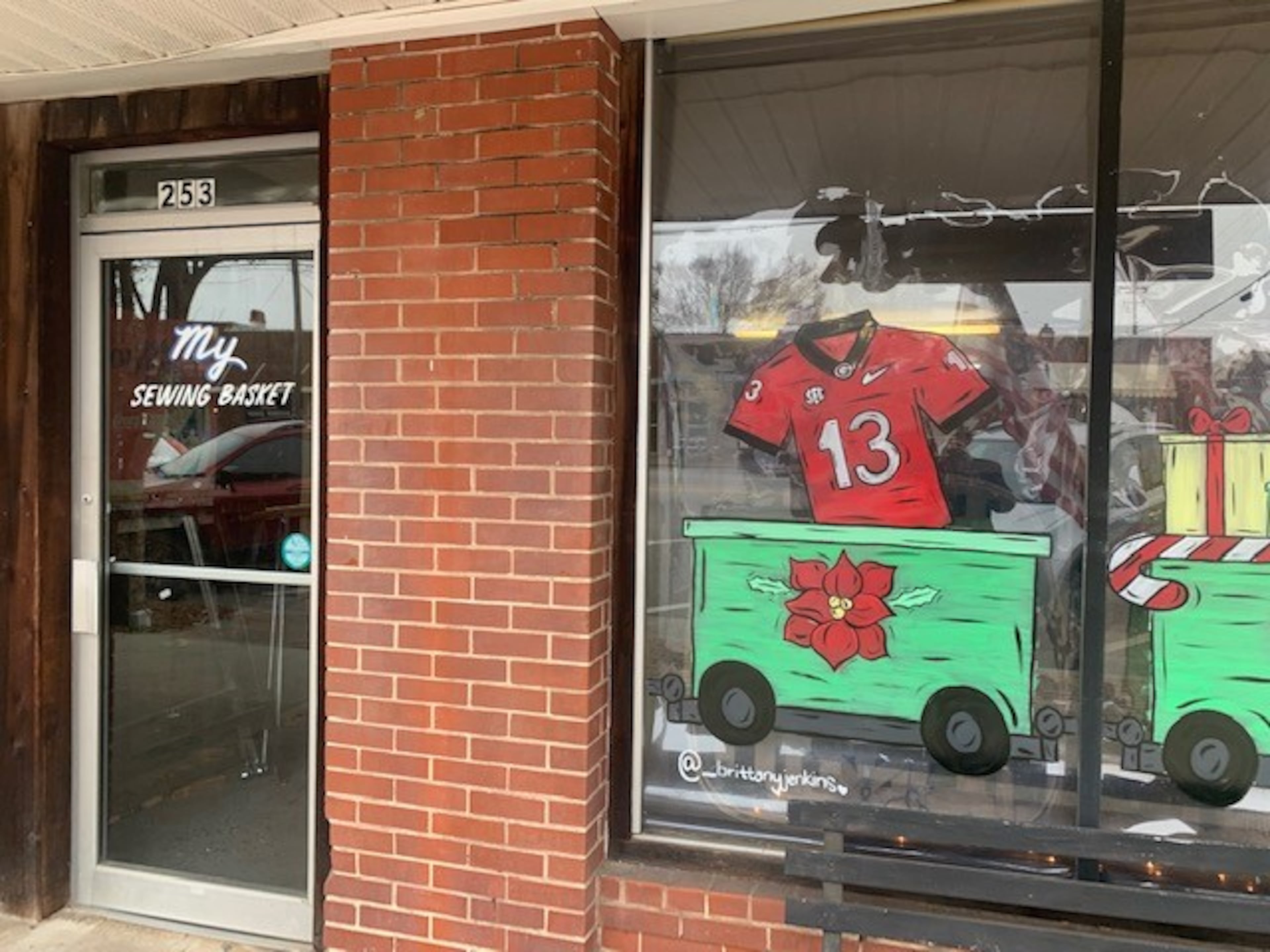 There are plenty of signs in and around Blackshear, Ga., the home town of Stetson Bennett, supporting the Georgia starting quarterback.