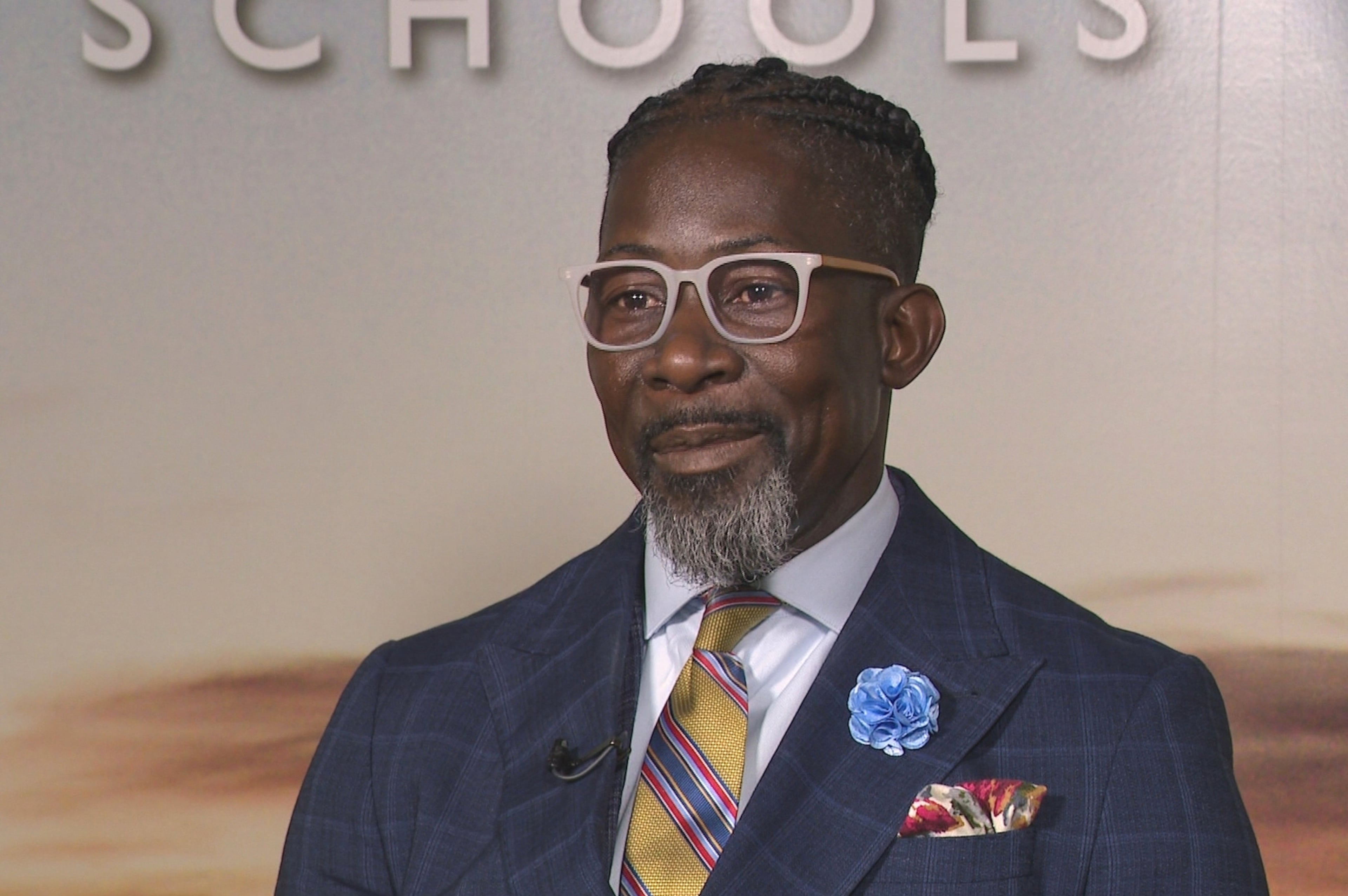 Immigration Des Moines Superintendent