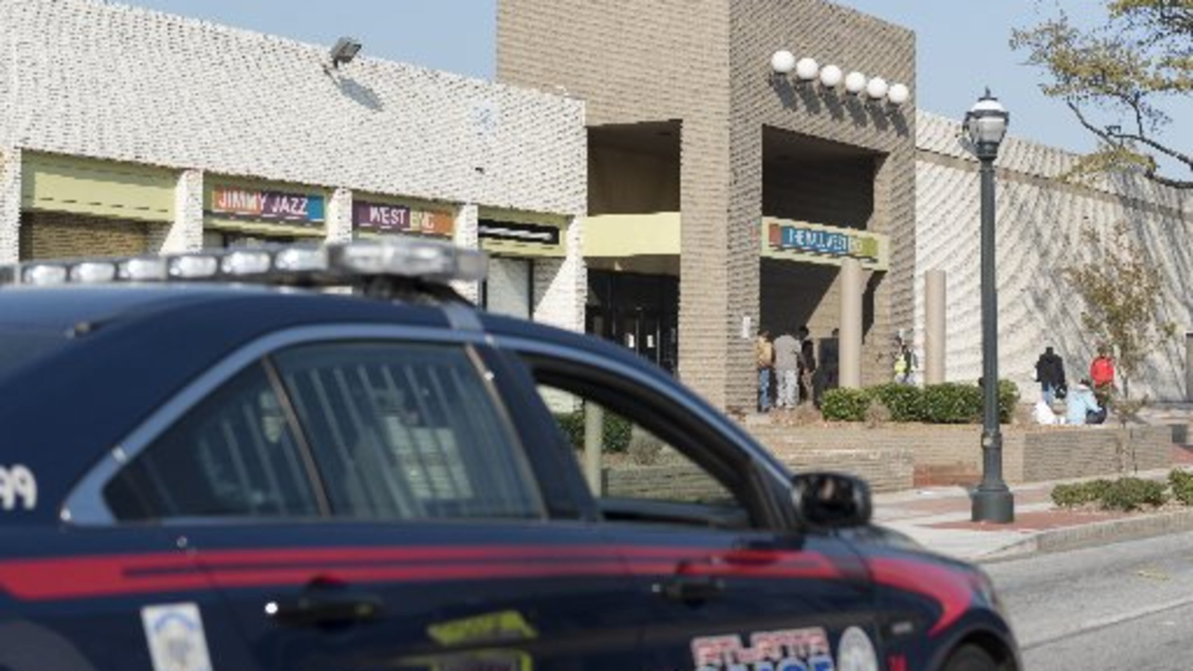 West End merchants — including the Mall West End — have created a Community Improvement District that will increase their taxes to raise money for area revitalization and hopefully reduce the need for police at the southwest Atlanta shopping destination.