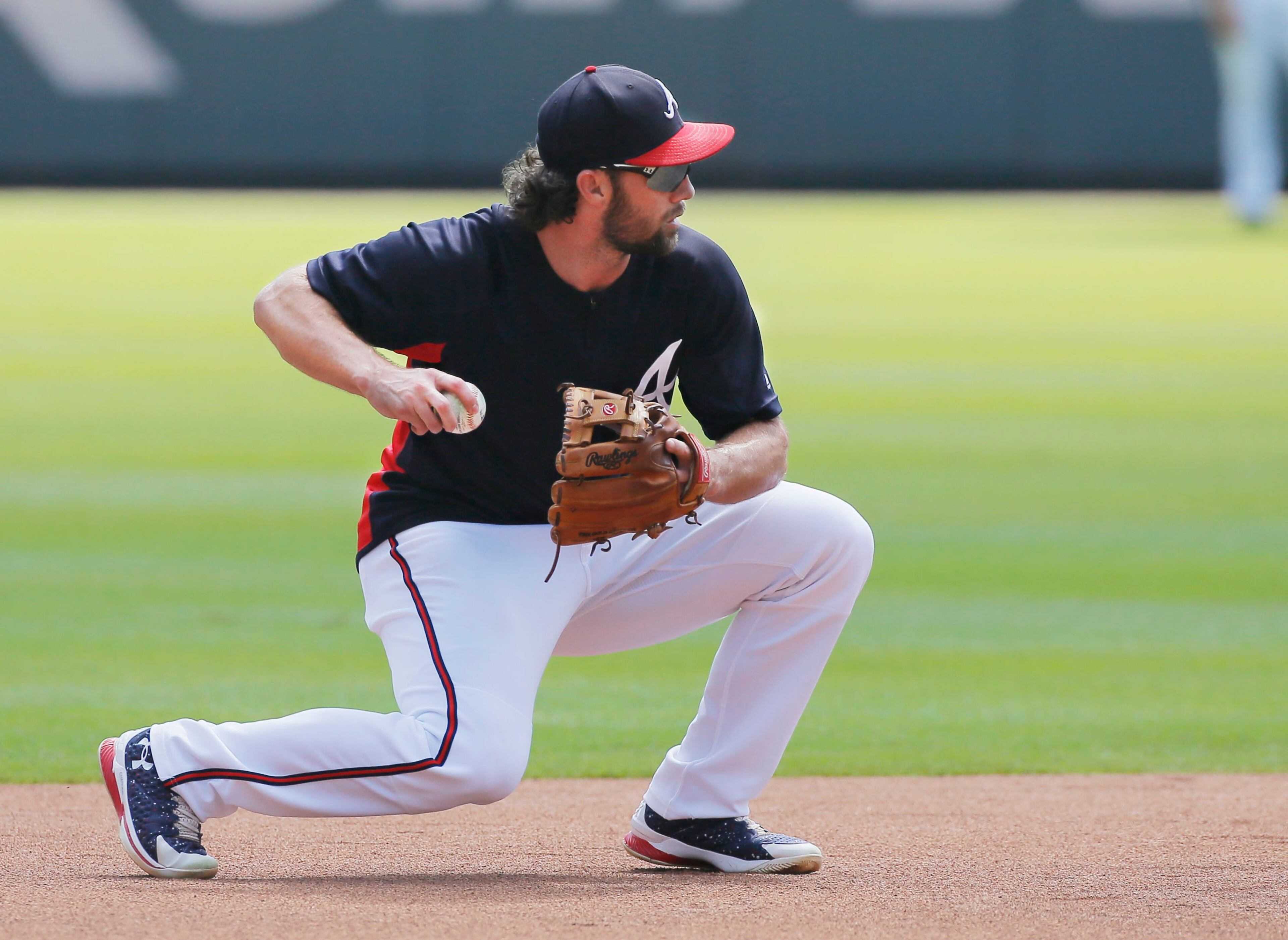Charlie Culberson works out at shortstop. The Atlanta Braves held a workout at SunTrust Park on Tuesday, October 2nd, before packing up to head to their National League Division Series. game in Los Angeles against the Dodgers. BOB ANDRES / BANDRES@AJC.COM