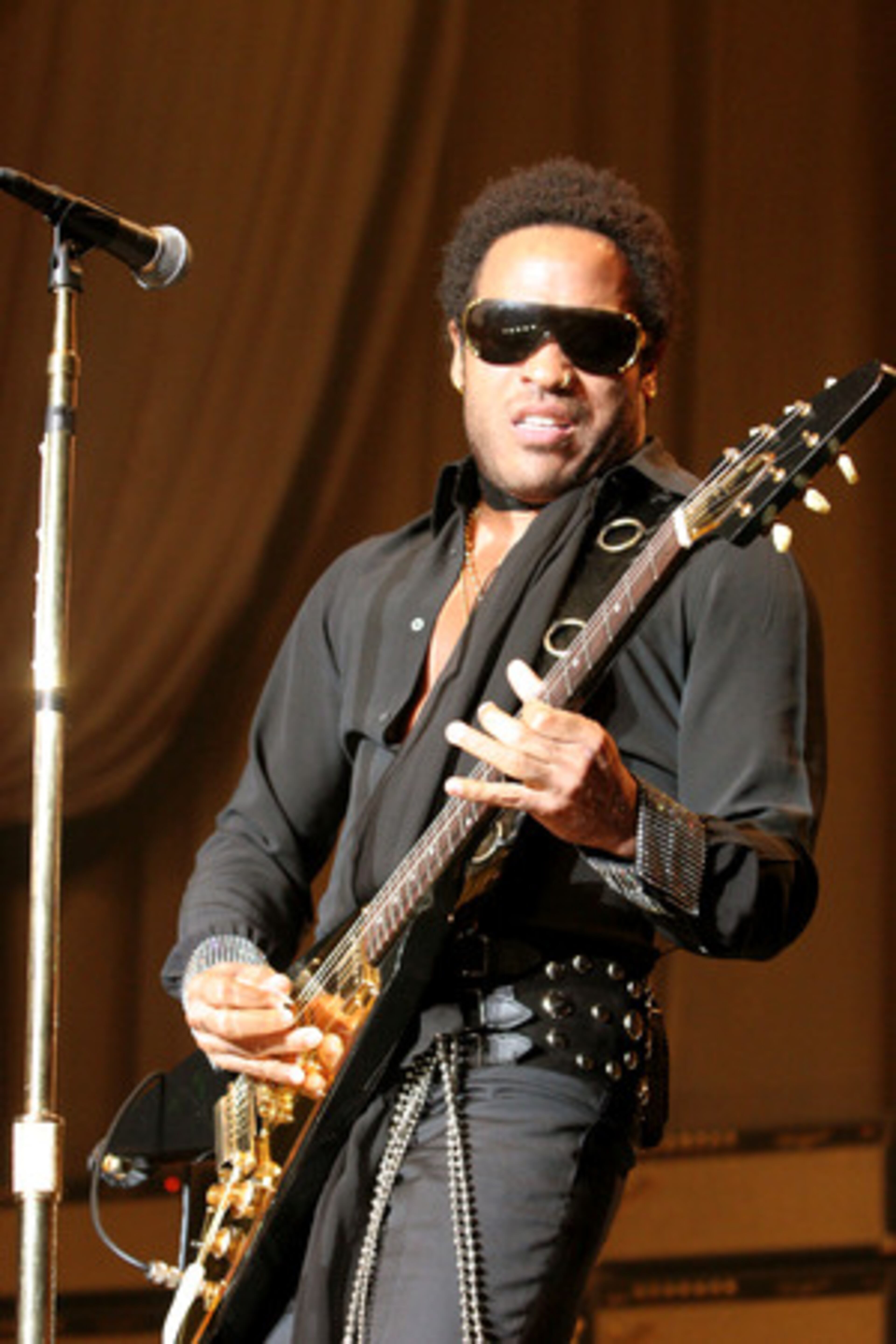 May 26, 1964: This year, LENNY KRAVITZ might not have much time for a party. He has spent the past few months promoting "It Is Time For a Love Revolution," his first album in four years.