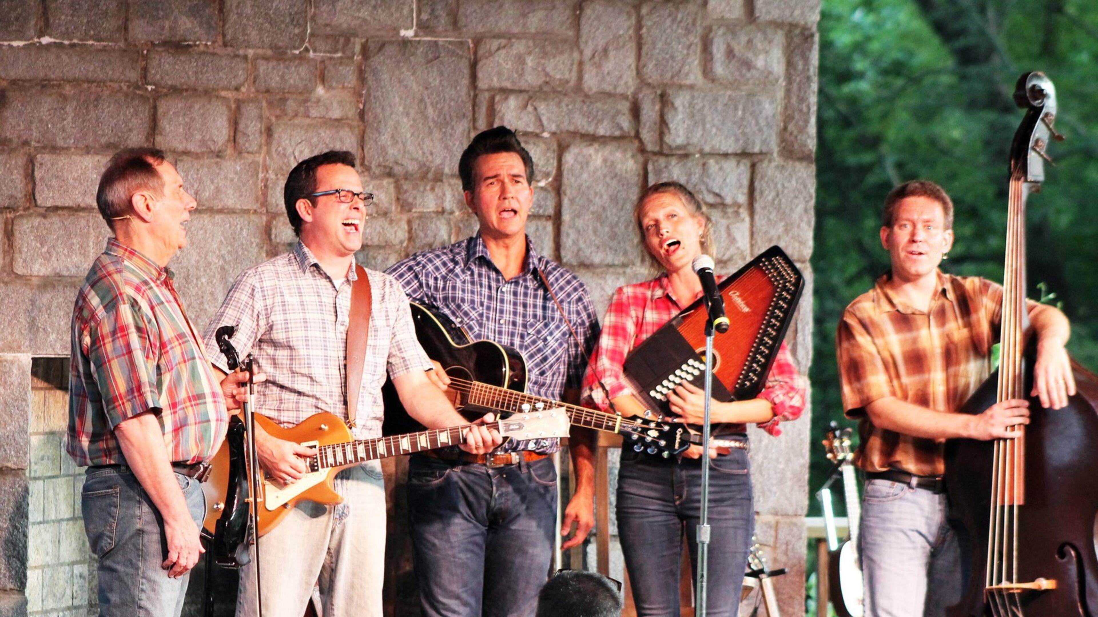 Georgia Ensemble Theatre’s “Ring of Fire: The Music of Johnny Cash” features Scott DePoy, Chris Damiano, Christopher Kent, Laura Lindahl and Mark Schroeder. PHOTO CREDIT: Mary Saville / Georgia Ensemble Theatre