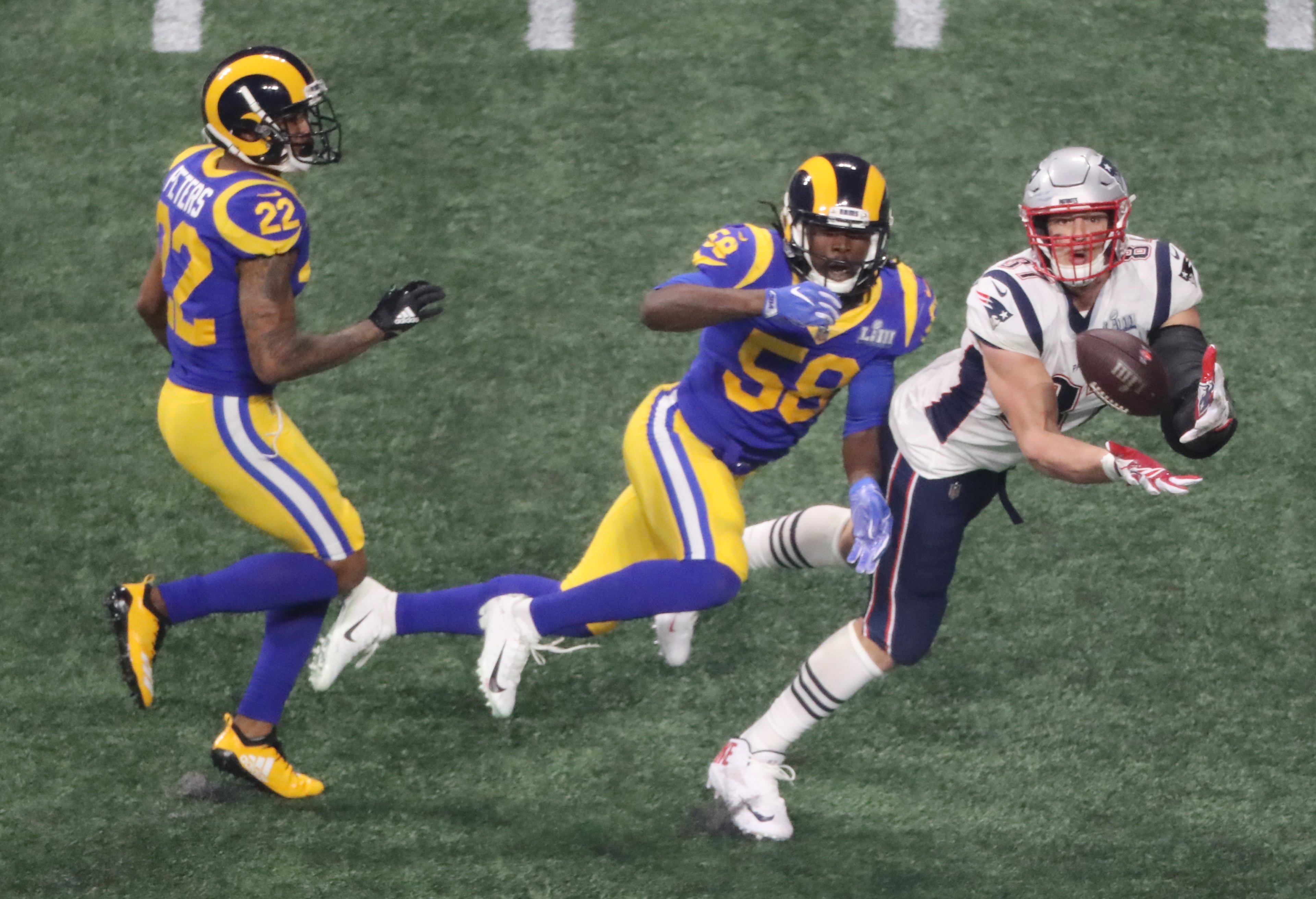 February 3, 2019 Atlanta: New England Patriots tight end Rob Gronkowski (87) makes a catch in the fourth quarter against the Los Angeles Rams during Super Bowl LIII on Sunday, Feb. 3, 2019 at Mercedes-Benz Stadium in Atlanta, Ga. JOHN SPINK/JSPINK@AJC.COM


