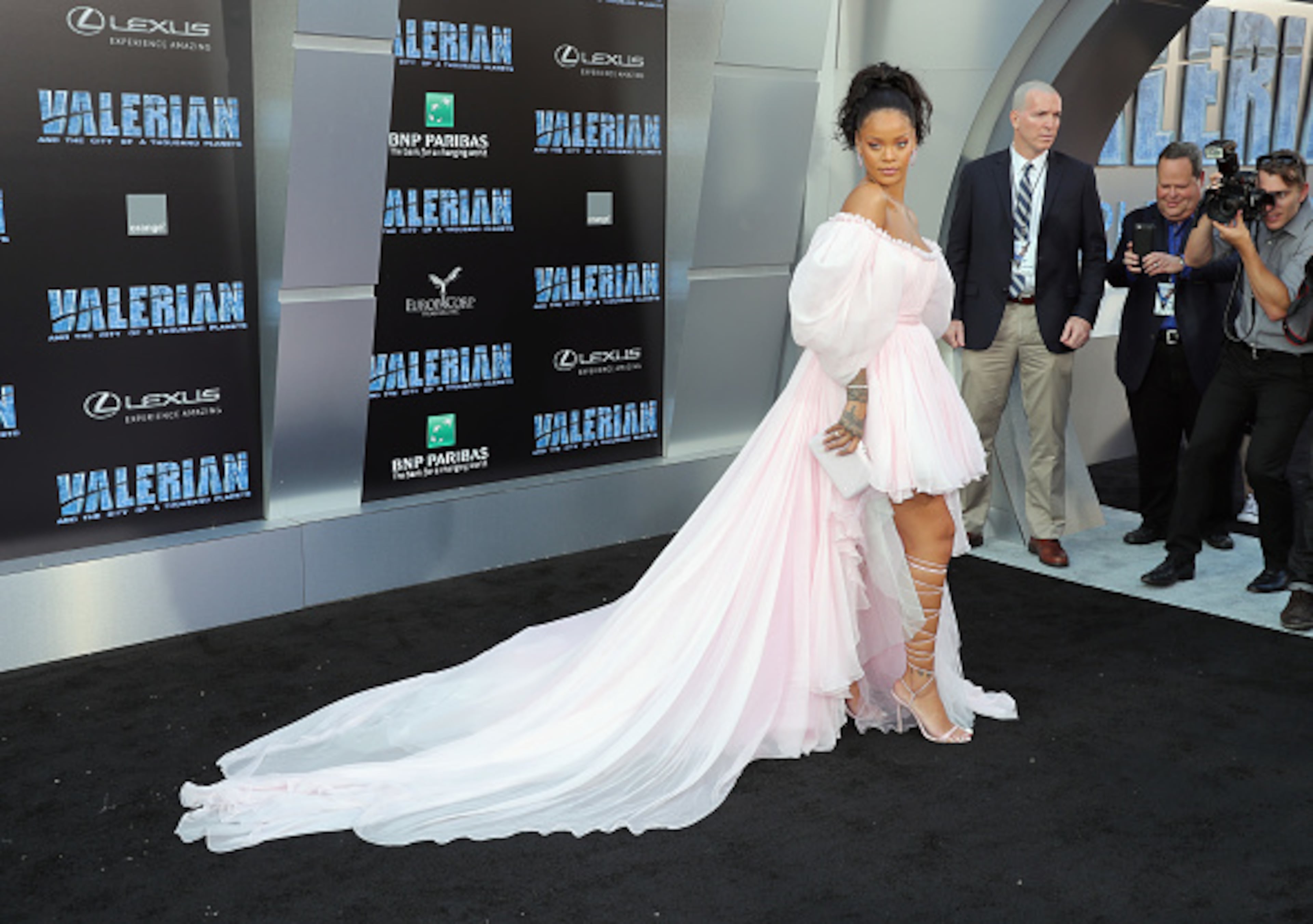 HOLLYWOOD, CA - JULY 17: Rihanna attends the premiere of EuropaCorp and STX Entertainment's "Valerian and The City of a Thousand Planets" at TCL Chinese Theatre on July 17, 2017 in Hollywood, California. (Photo by Neilson Barnard/Getty Images)