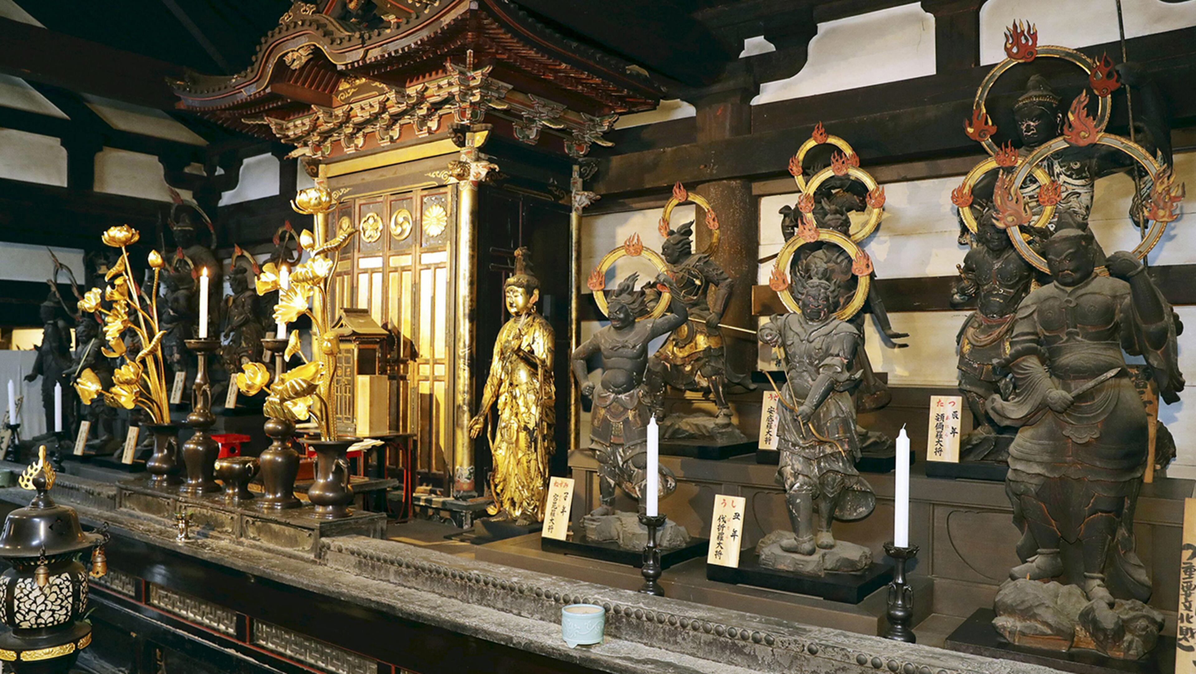 The main hall of the Saimyoji temple in Kora, Japan, houses a small shrine containing the temple's principal image, which is usually hidden from the public, and several other Buddhist statues. Yomiuri/Japan News photo.