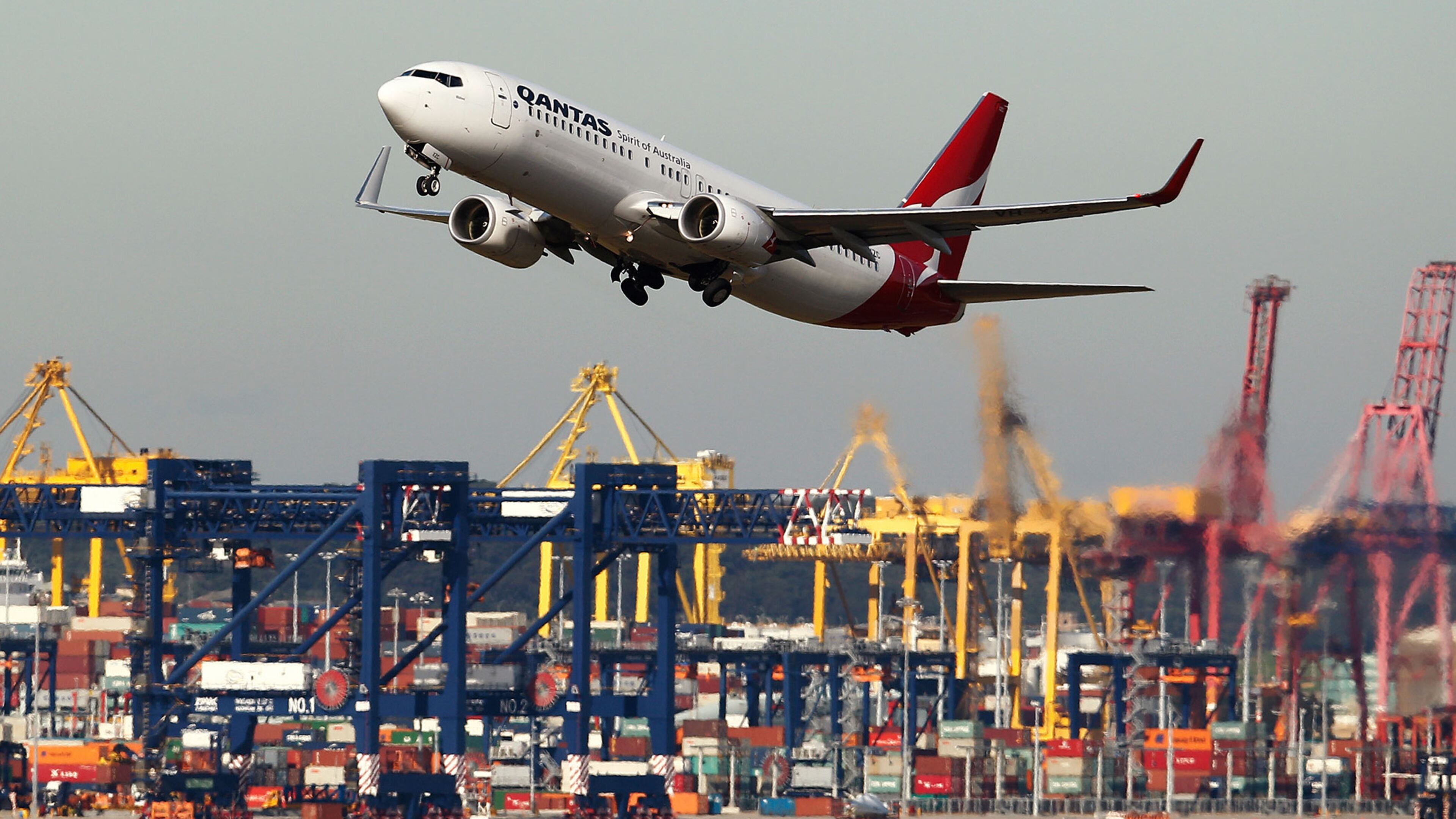 A Qantas Airways plane takes off at Sydney Airport in Sydney, Australia, on June 22, 2015. MUST CREDIT: Bloomberg photo by Brendon Thorne.