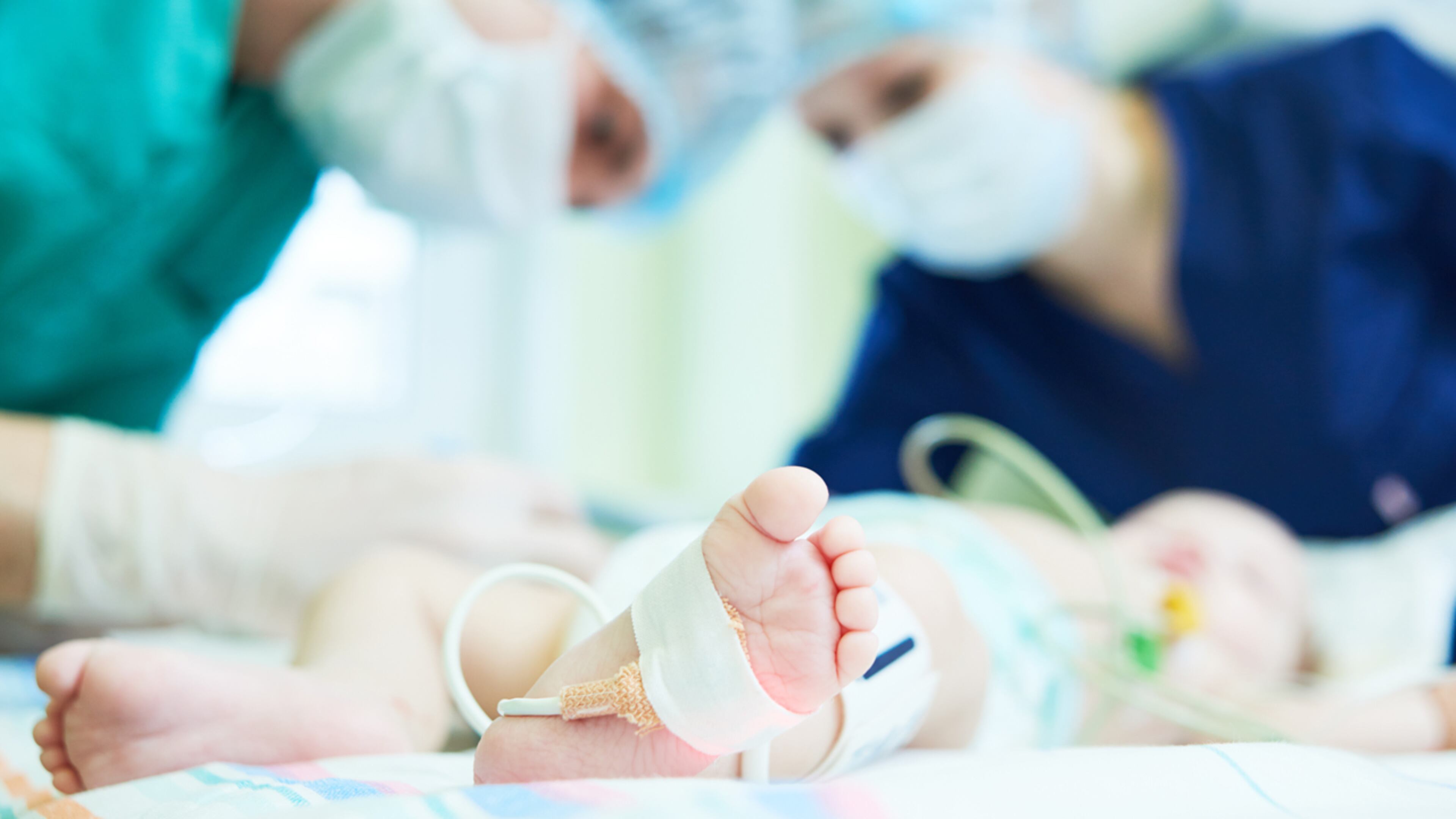 FILE PHOTO: Judges in Pennsylvania have ruled that women who use illegal drugs while pregnant can not be charged with child abuse.