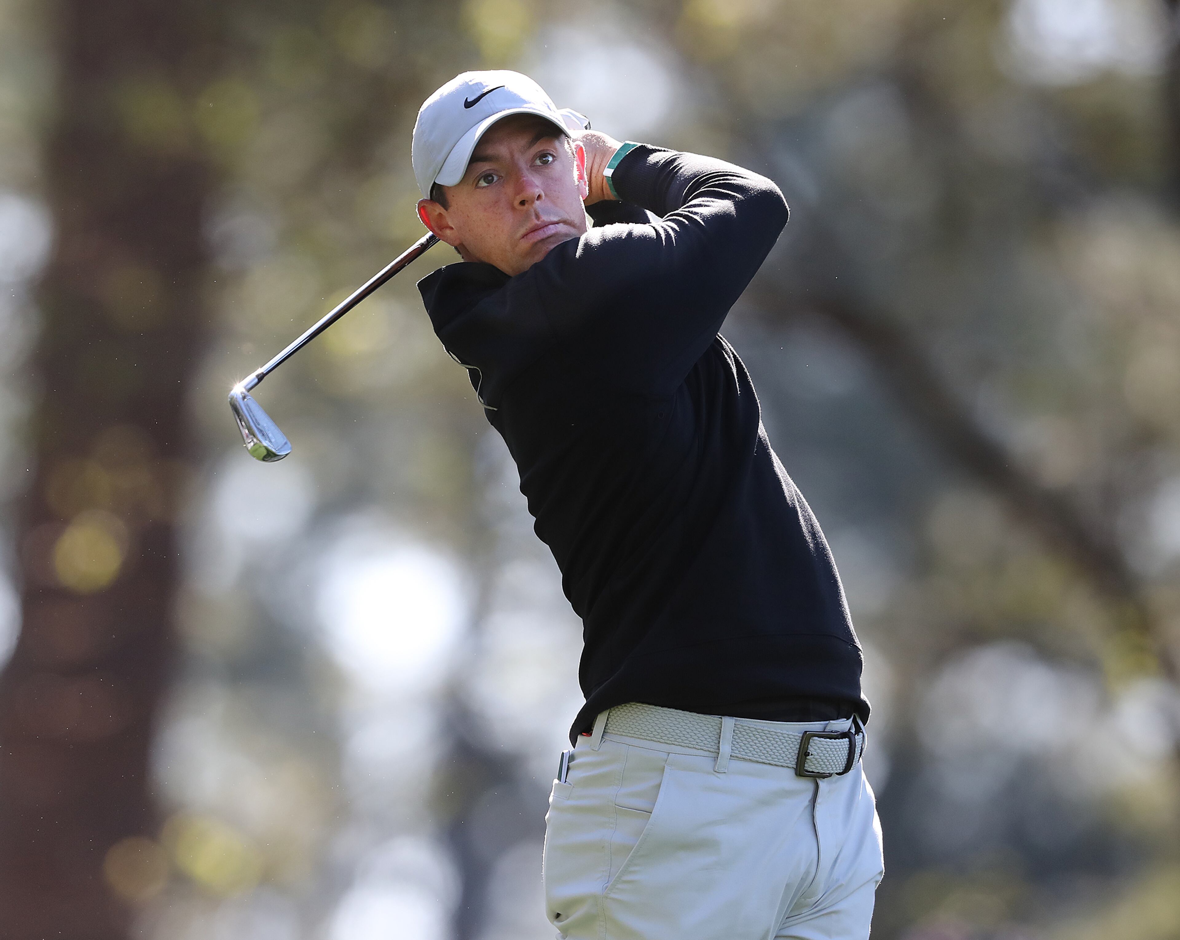 040521 Augusta: Rory McIIroy tees off on the fourth hole during his practice round for the Masters at Augusta National Golf Club on Monday, April 5, 2021, in Augusta. “Curtis Compton / Curtis.Compton@ajc.com”