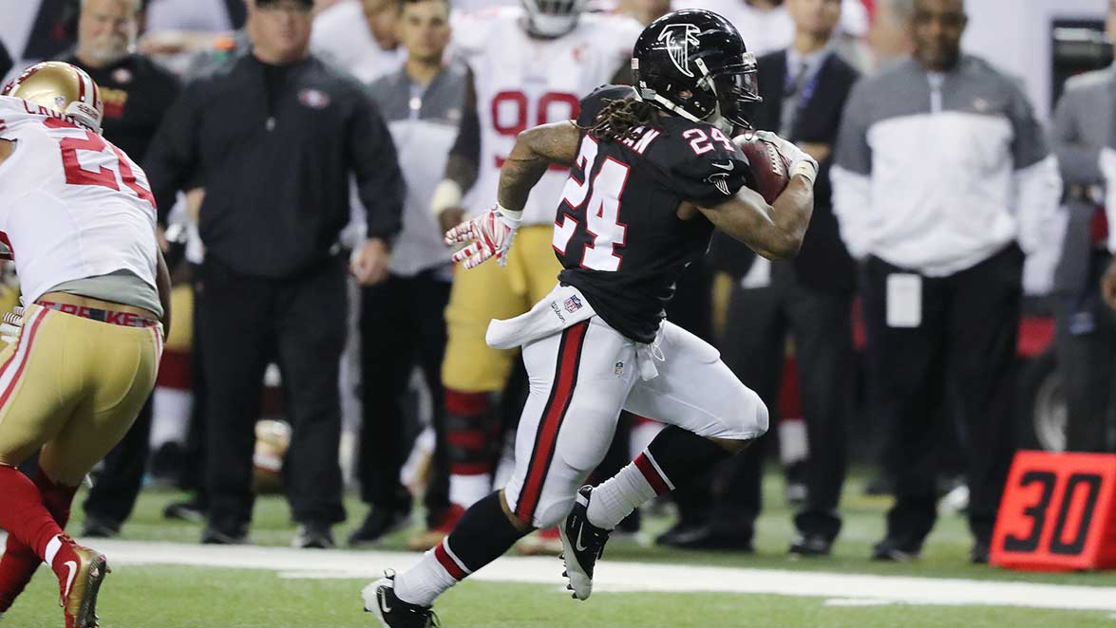 Game 14: Atlanta 41, San Francisco 13 (Dec. 18): Devonta Freeman had three touchdowns as the Falcons picked up their ninth win of the season with the blowout victory.