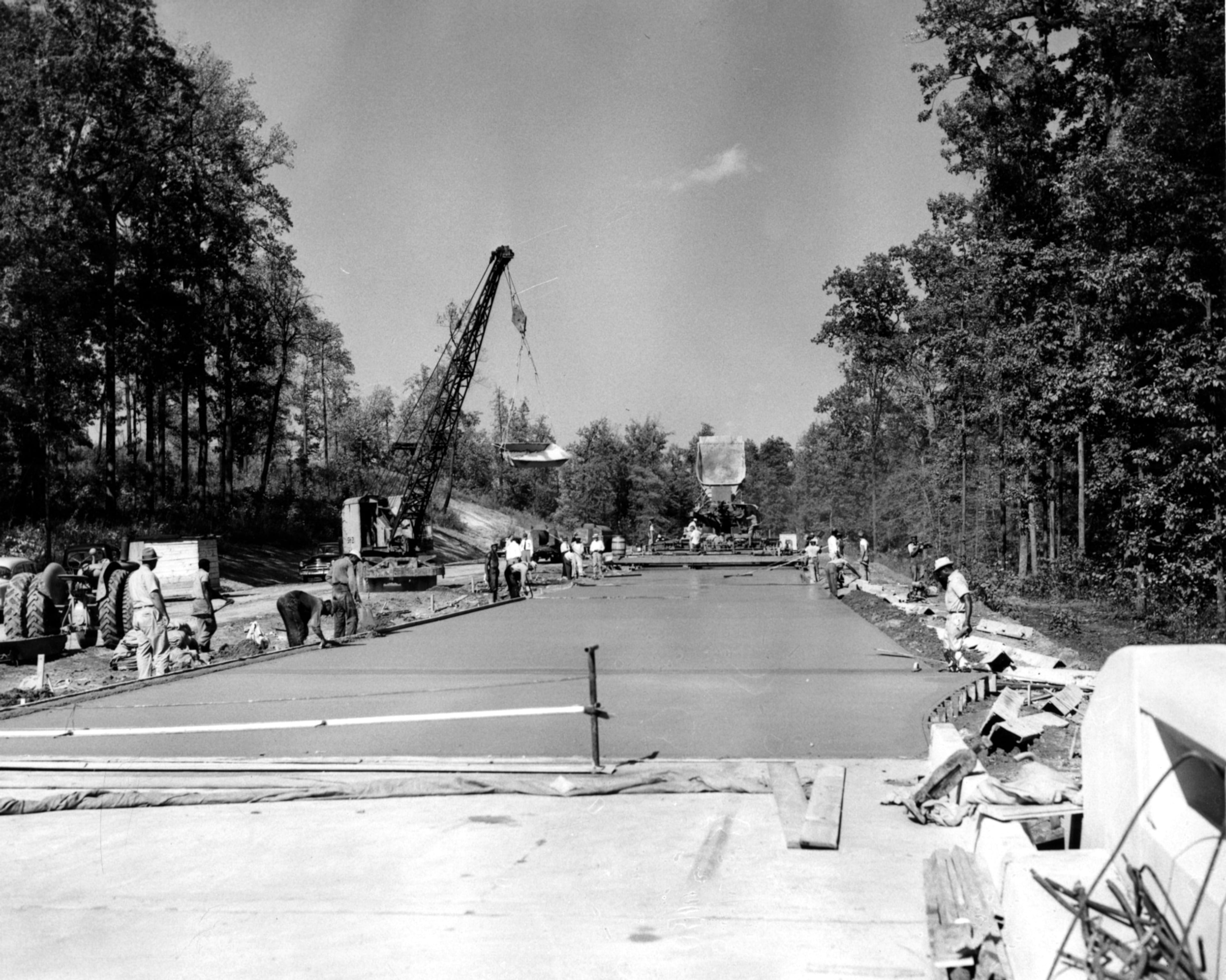 Oct. 1953 - Construction of the northeast leg of the Atlanta Expressway system (I-85), Brookwood to Piedmont Rd.