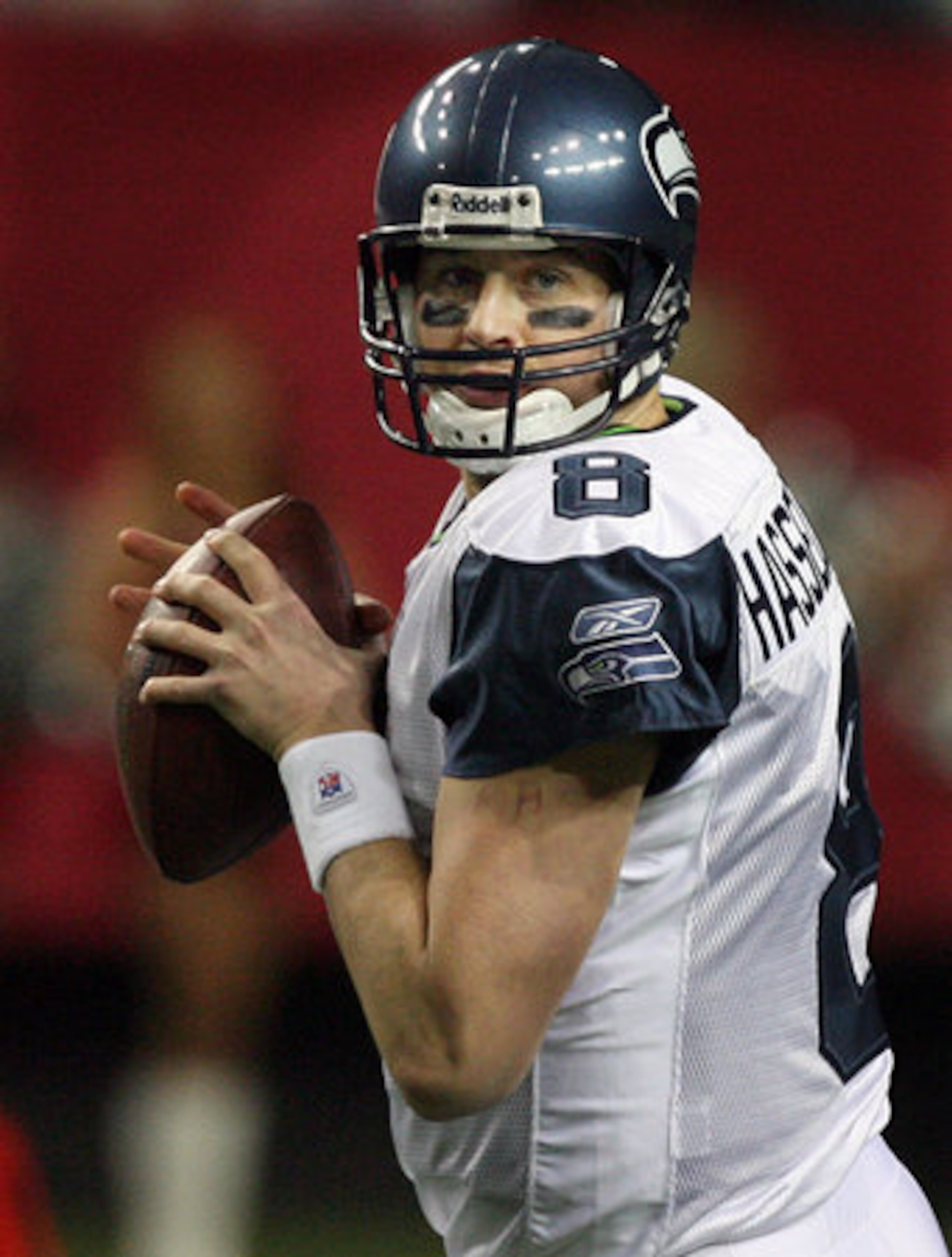 Longtime Seattle quarterback Matt Hasselbeck agreed to multi-year deal with the Tennessee Titans.