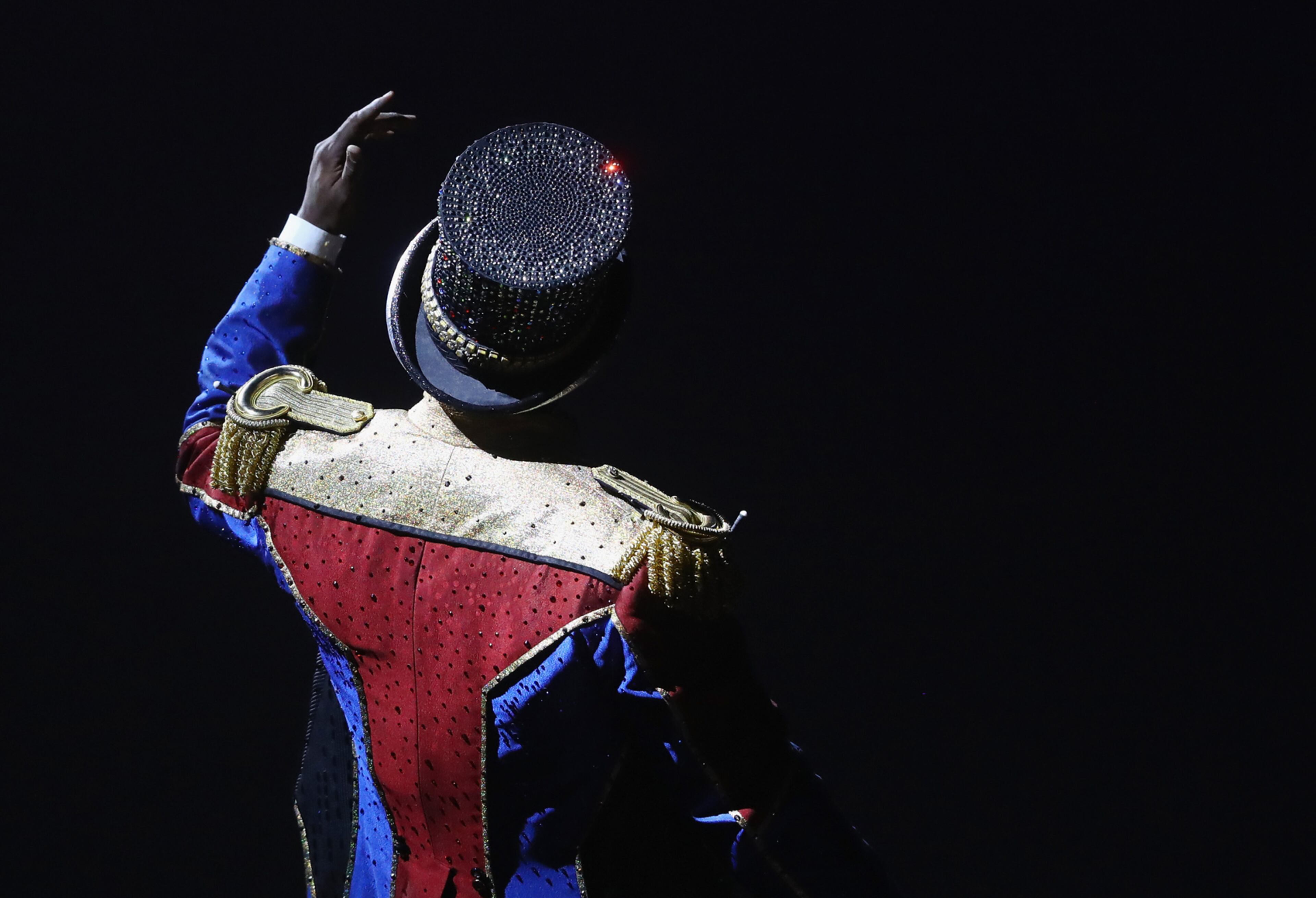 UNIONDALE, NY - MAY 21: Ringmaster Jonathan Lee Iverson performs on the final day of the Ringling Bros Barnum and Bailey Circus on May 21, 2017 in Uniondale, New York. Known as "The Greatest Show on Earth", the circus performed its final act after a 146 year run. (Photo by Bruce Bennett/Getty Images)