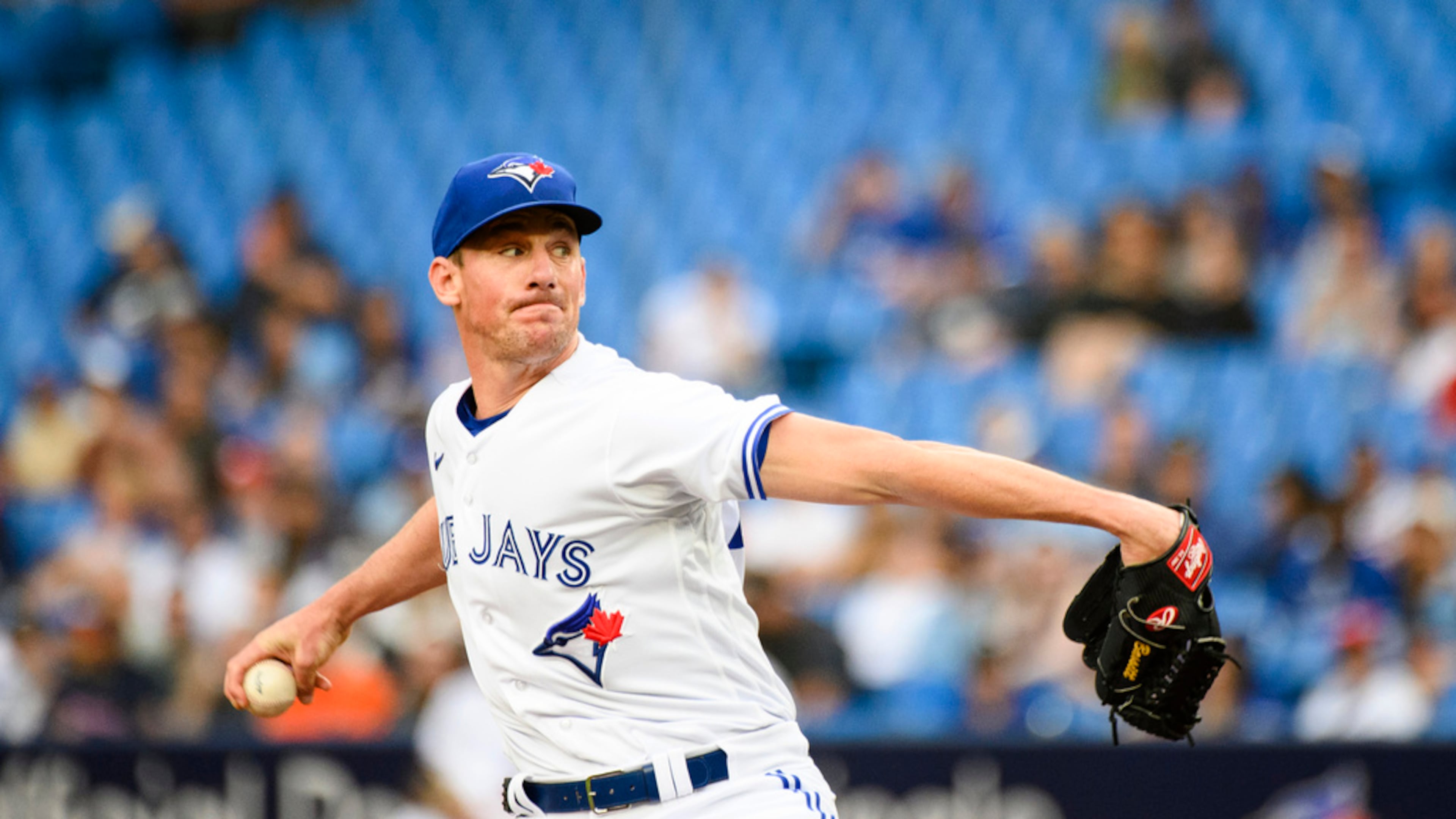 Blue Jays starting pitcher Chris Bassitt, shown throwing against the Atlanta Braves in Toronto, pitched at least 170 innings in each of the past four seasons while compiling a 3.77 ERA with solid strikeout and walk rates. (Christopher Katsarov/The Canadian Press via AP 2023)
