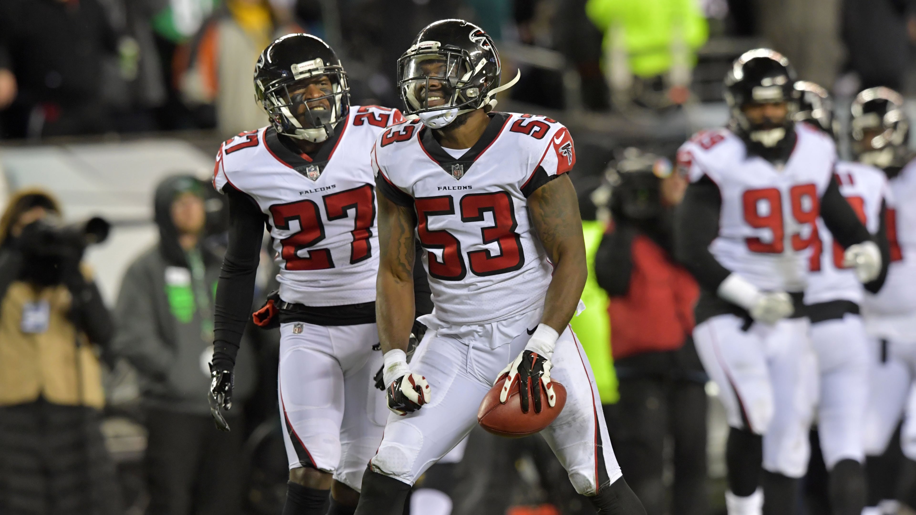 Atlanta Falcons middle linebacker LaRoy Reynolds (53) reacts after he recovered a kick in the first half during the NFC Divisional Game at Lincoln Financial Field in Philadelphia, PA on Saturday, January 13, 2018. HYOSUB SHIN / HSHIN@AJC.COM