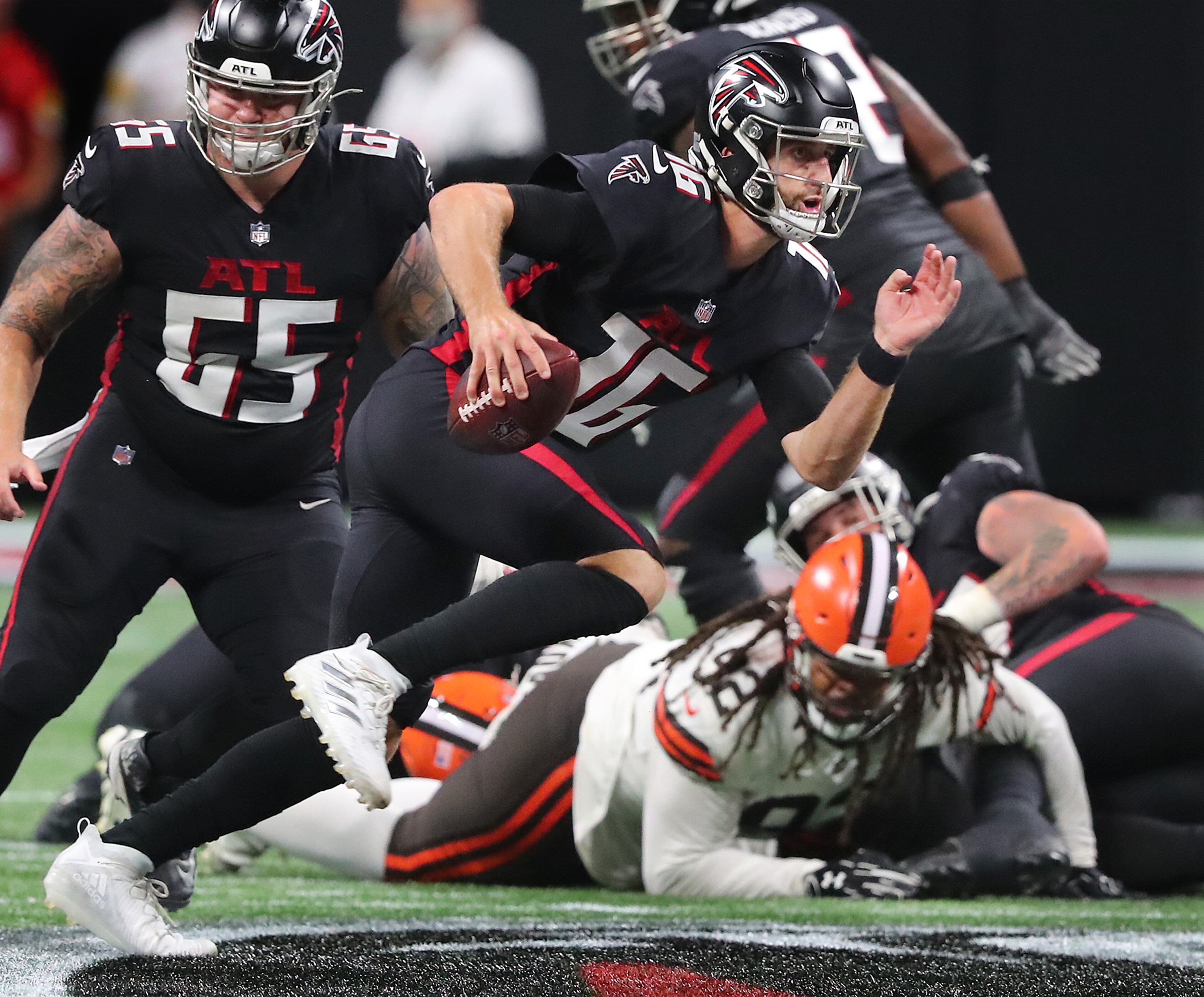 Falcons backup qaurterback Josh Rosen breaks loose for yardage against the Cleveland Browns during the second half in a NFL preseason football game on Sunday, August 29, 2021, in Atlanta. “Curtis Compton / Curtis.Compton@ajc.com”