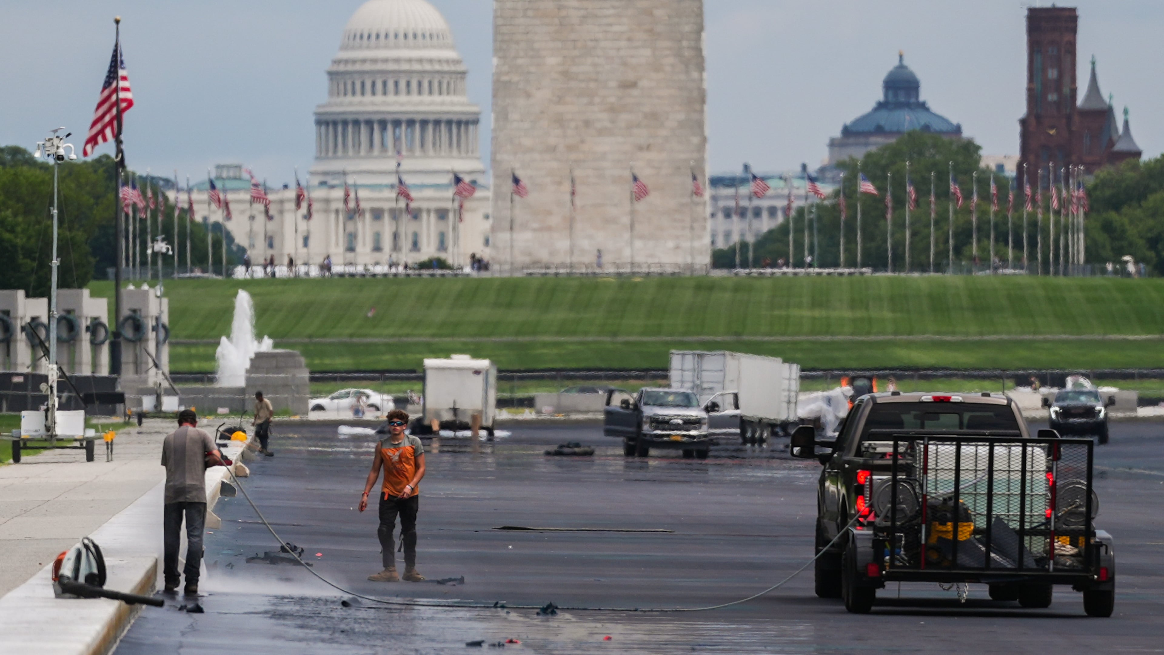 Work continues on the Lincoln Memorial Reflecting Pool, Tuesday, Aug. 18, 2026, in Washington. (AP Photo/Julia Demaree Nikhinson)