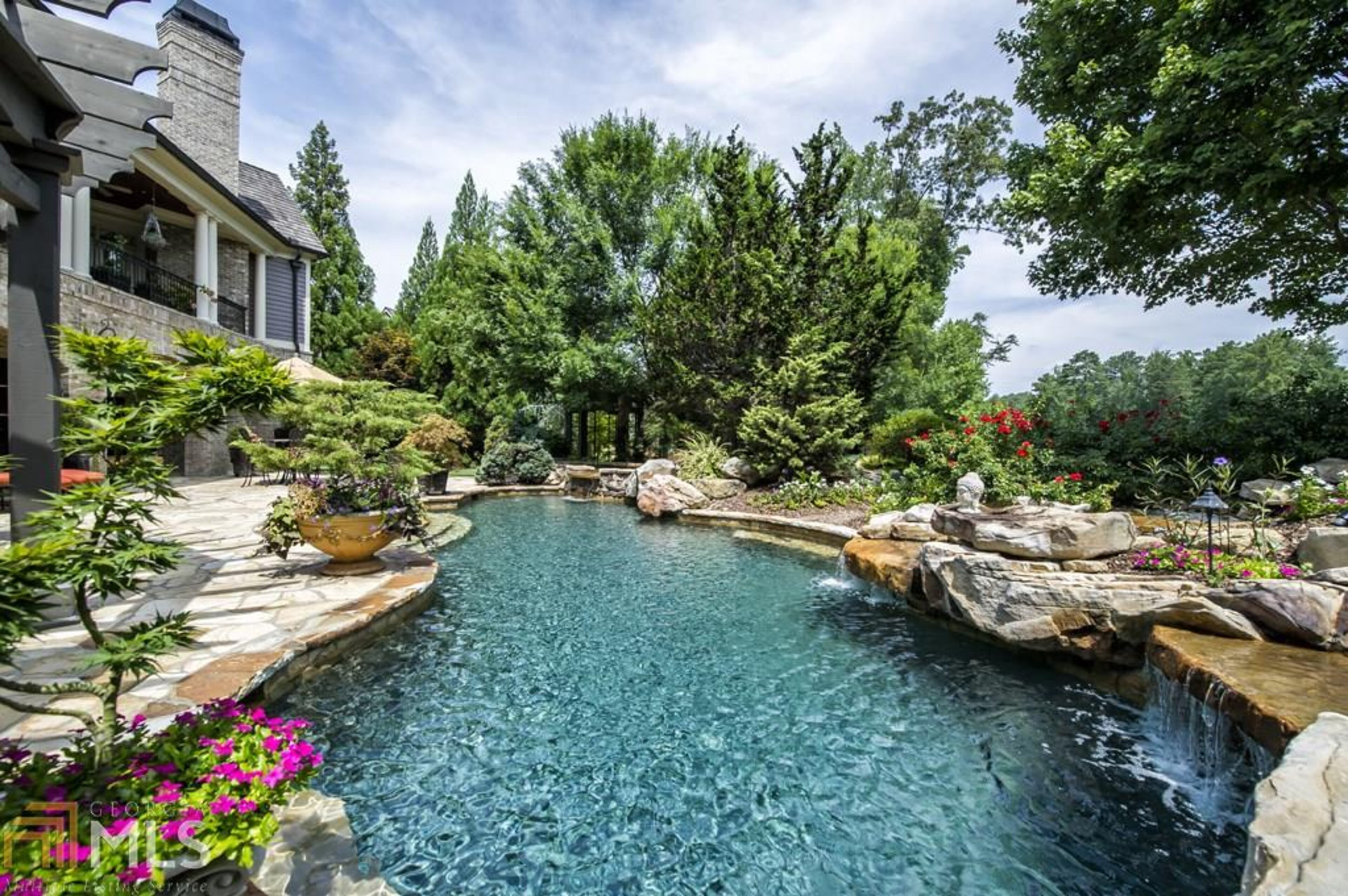 Photos via AJC Homefinder.