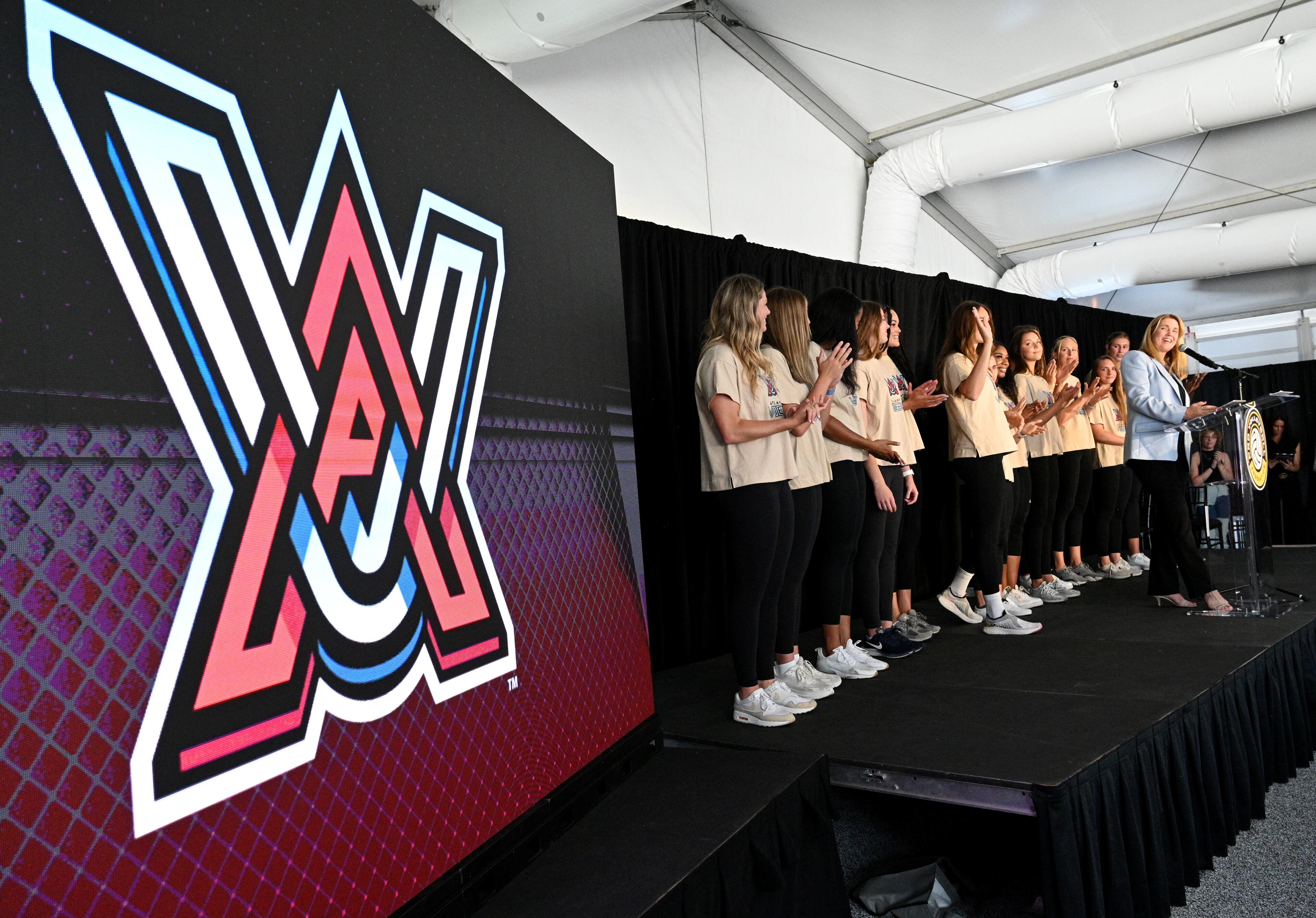 The Atlanta Vibe team logo is displayed as Colleen Craig, owner of the team, introduces players. (Hyosub Shin / Hyosub.Shin@ajc.com)