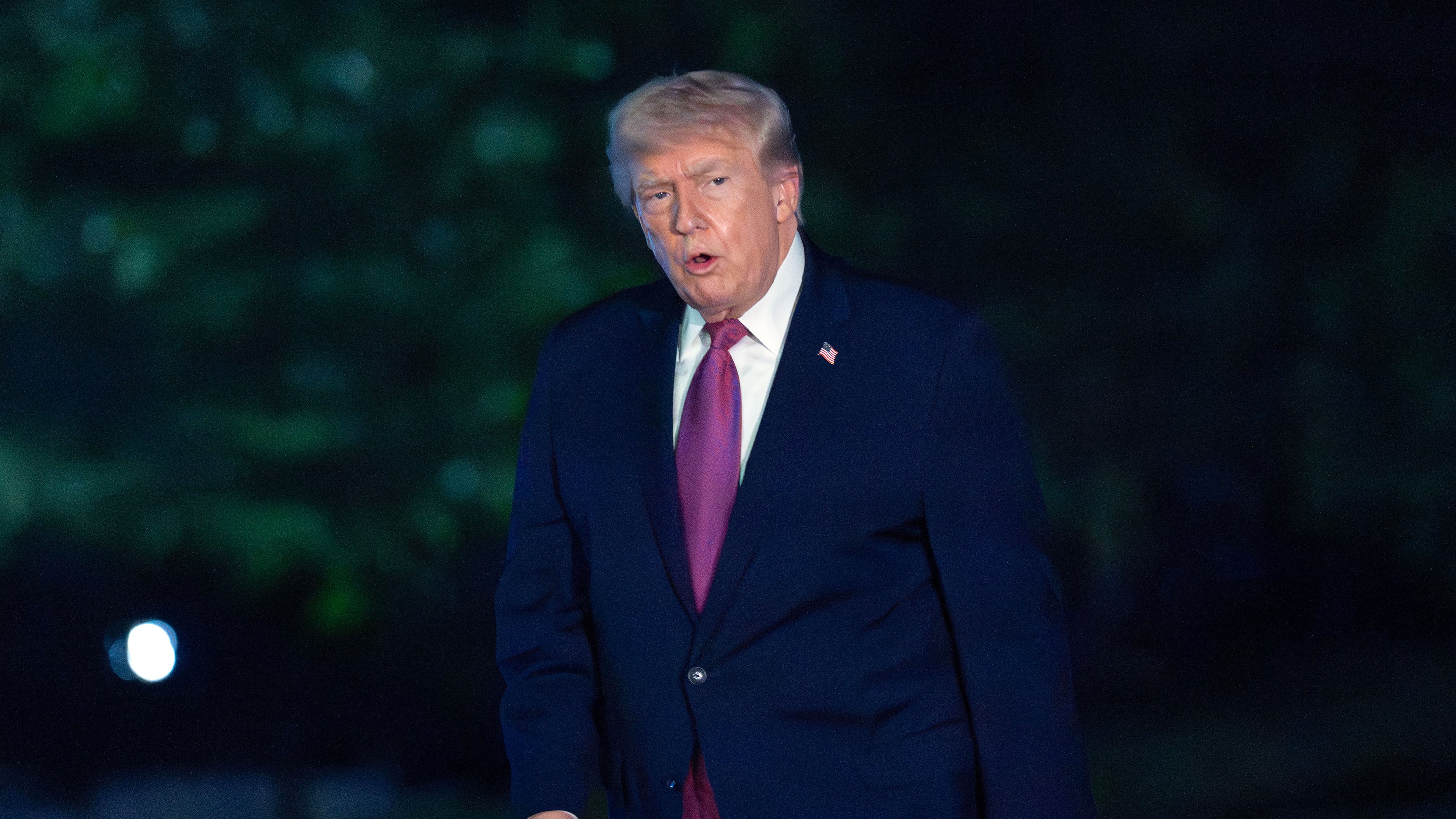 President Donald Trump walks on the South Lawn upon his arrival to the White House, Friday, April 17, 2026, in Washington. (AP Photo/Jose Luis Magana)