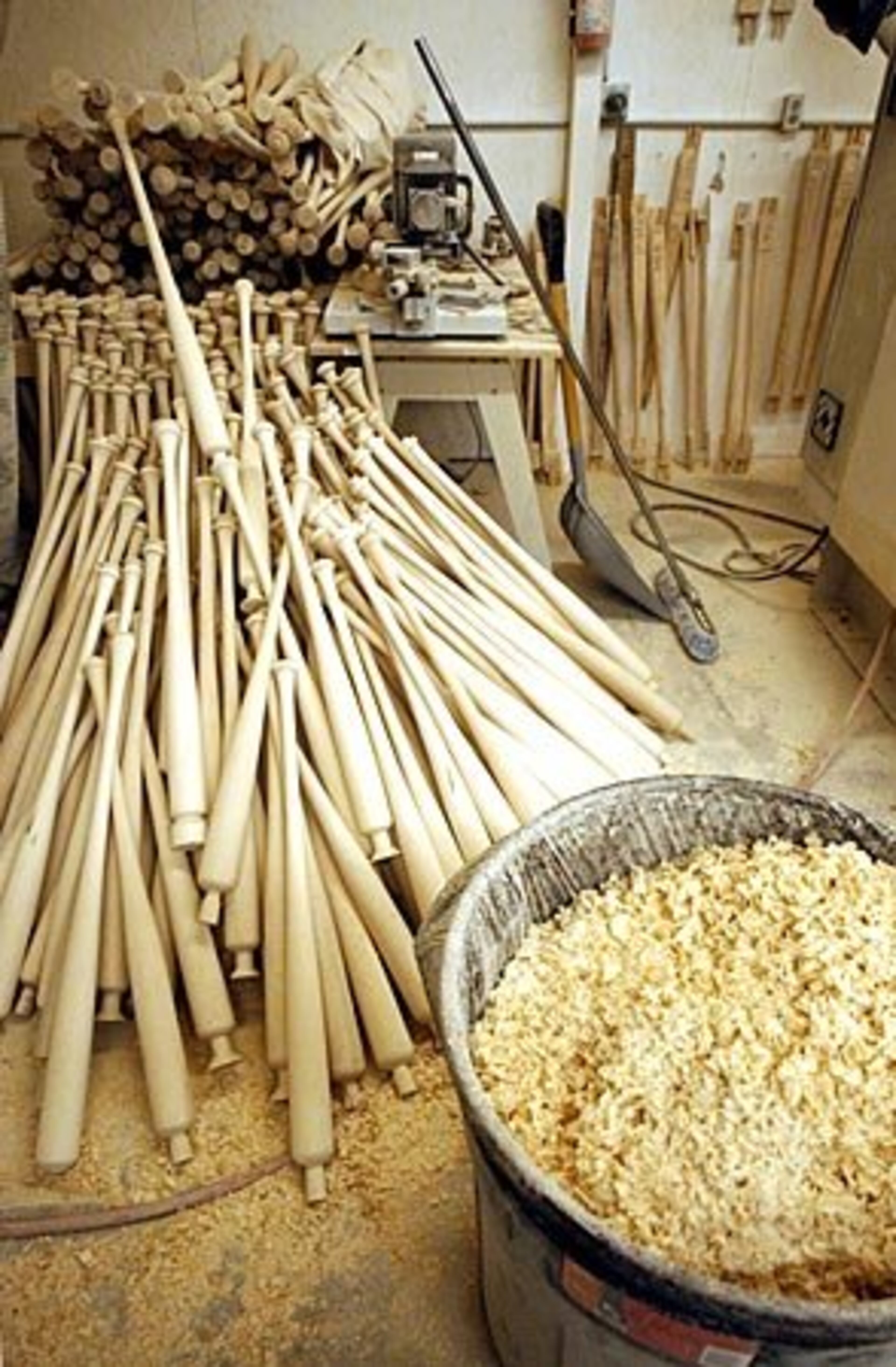 "You don't get as good a wood all the time with ash," says Braves catcher Brian McCann, who's used maple since he got to the majors. "You order a dozen maple, you might use three for batting practice. With Ash, it might be more like six (for games) and six (for batting practice). With ash, you might use a bat three or four rounds of BP. I've used the same BP bat all year with maple." Only Chipper Jones, Jeff Francoeur and Mark Kotsay use strictly the traditional ash among Braves regulars.
