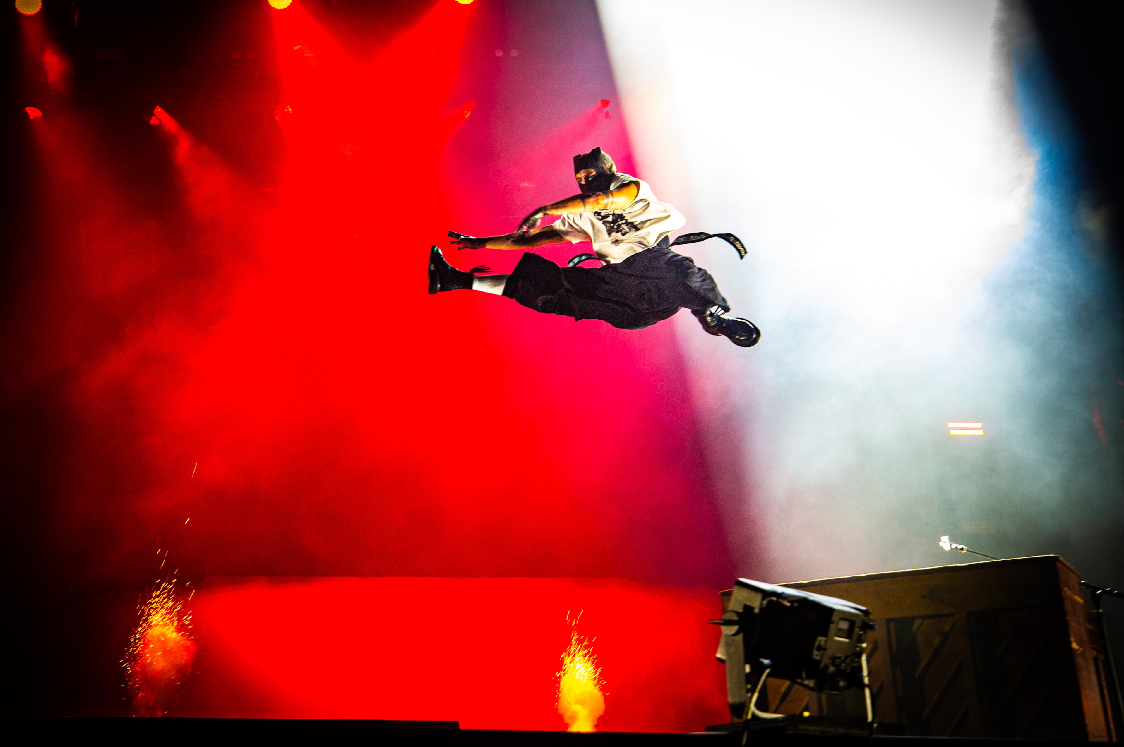 After a lengthy rain delay and evacuation, Twenty One Pilots closed out Saturday night at Shaky Knees with genre bending hits on the Peachtree Stage on Sept. 19, 2026, in Atlanta. (Ryan Fleisher for the AJC)